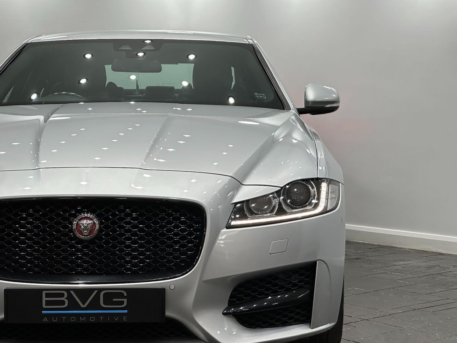 Used Jaguar XF 2016 for sale - 76832836: Photo 15