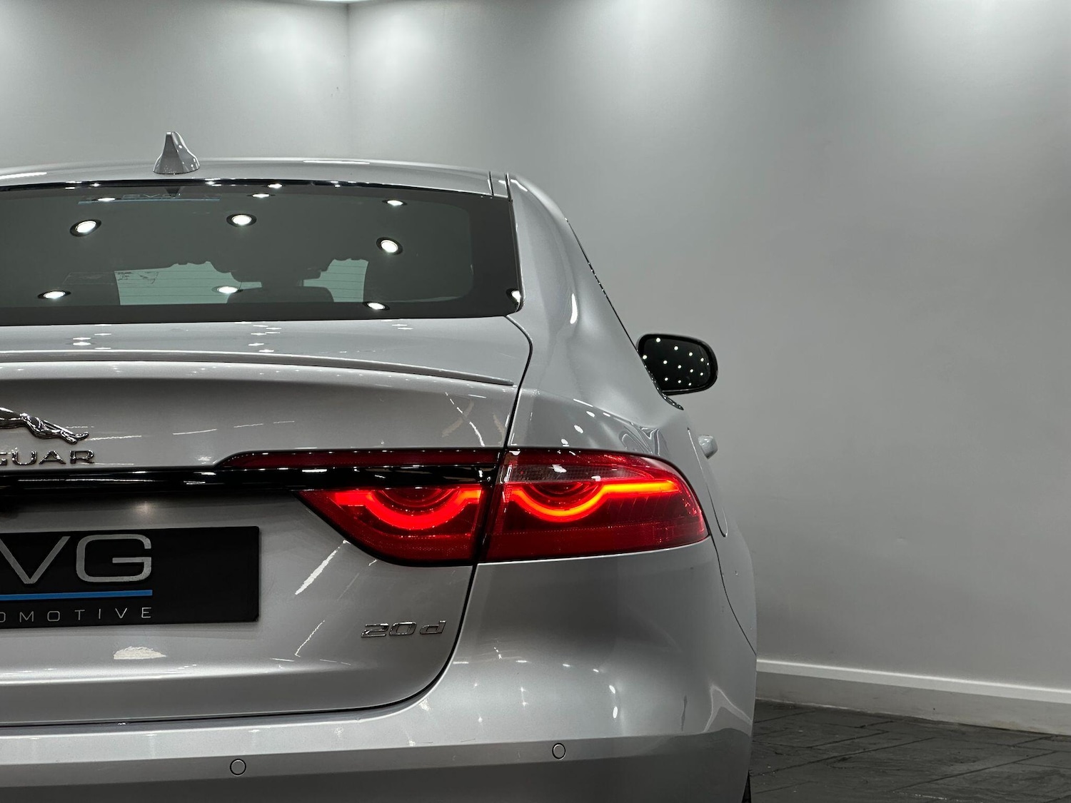 Used Jaguar XF 2016 for sale - 76832836: Photo 20