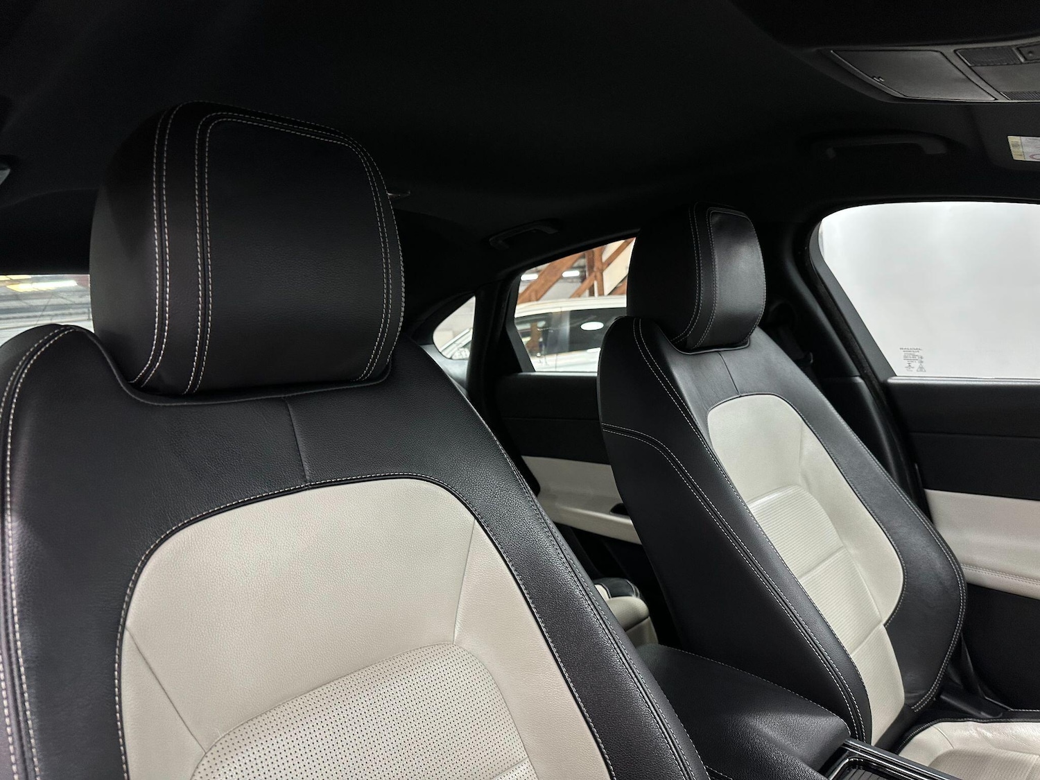 Used Jaguar XF 2016 for sale - 76832836: Photo 26