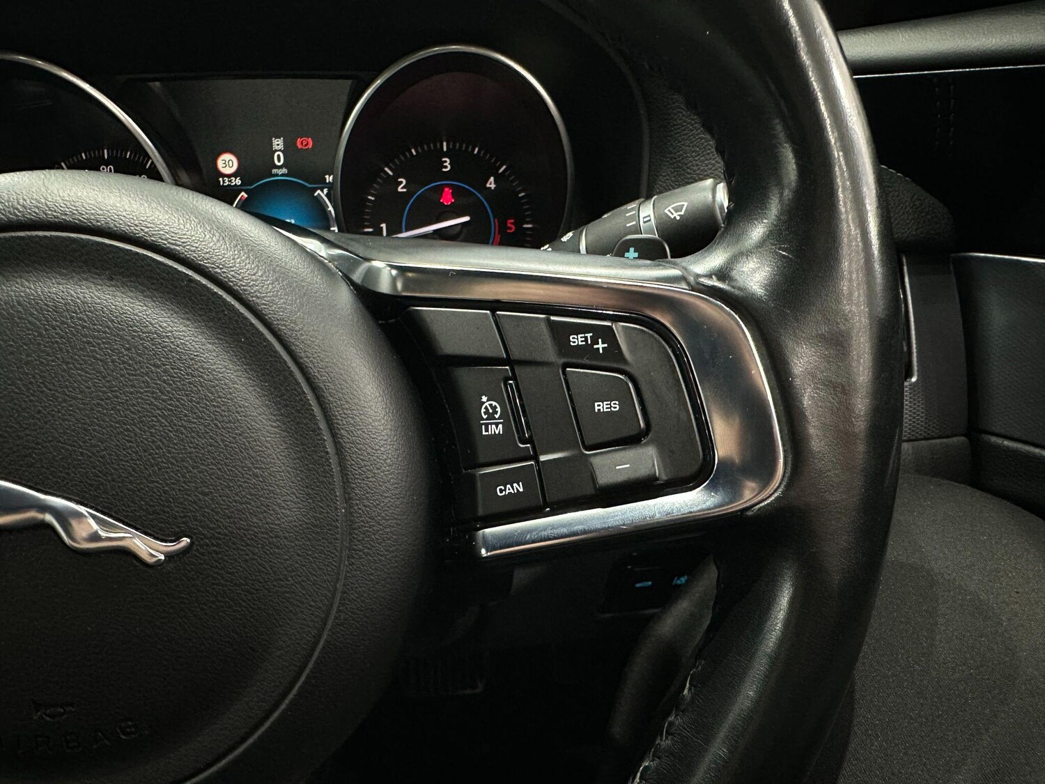 Used Jaguar XF 2016 for sale - 76832836: Photo 50