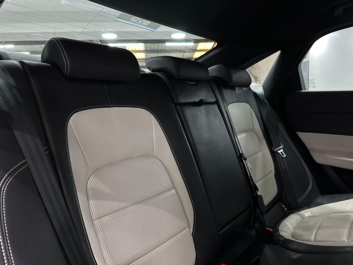 Used Jaguar XF 2016 for sale - 76832836: Photo 64