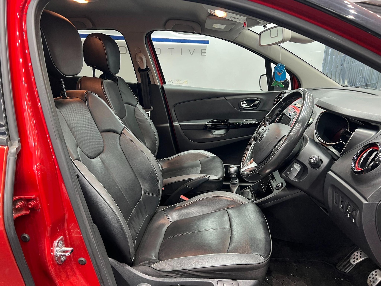 Used Renault Captur 2017 for sale - 76549681: Photo 3