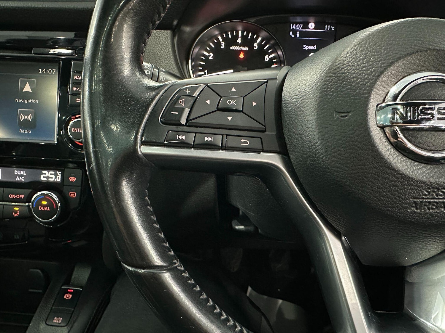 Used Nissan Qashqai 2017 for sale - 76399024: Photo 50