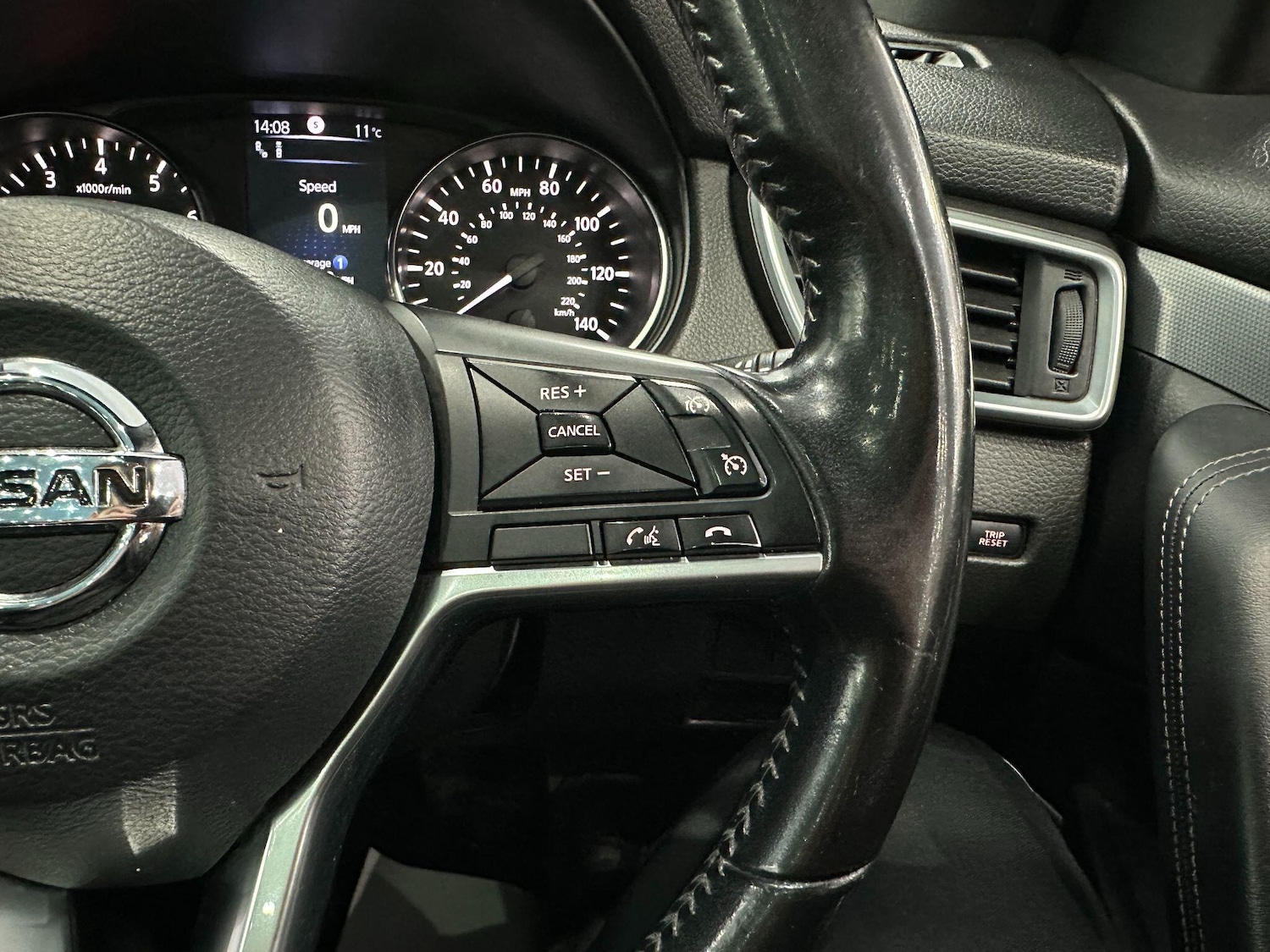 Used Nissan Qashqai 2017 for sale - 76399024: Photo 52