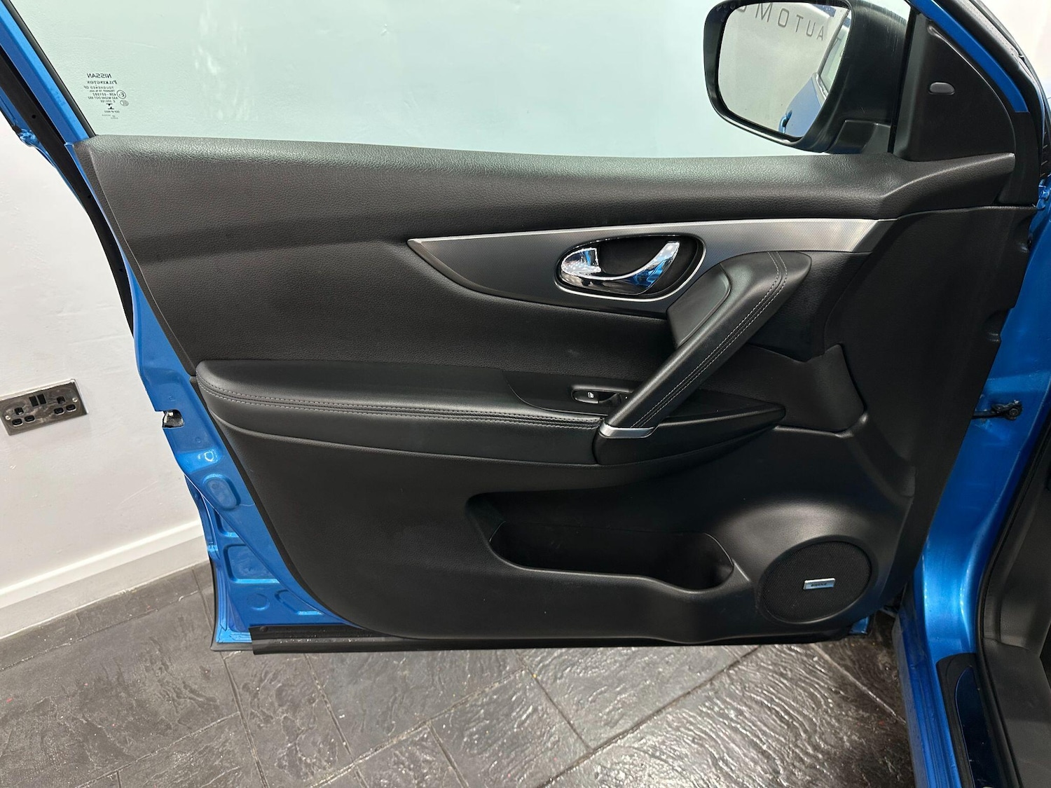 Used Nissan Qashqai 2017 for sale - 76399024: Photo 57