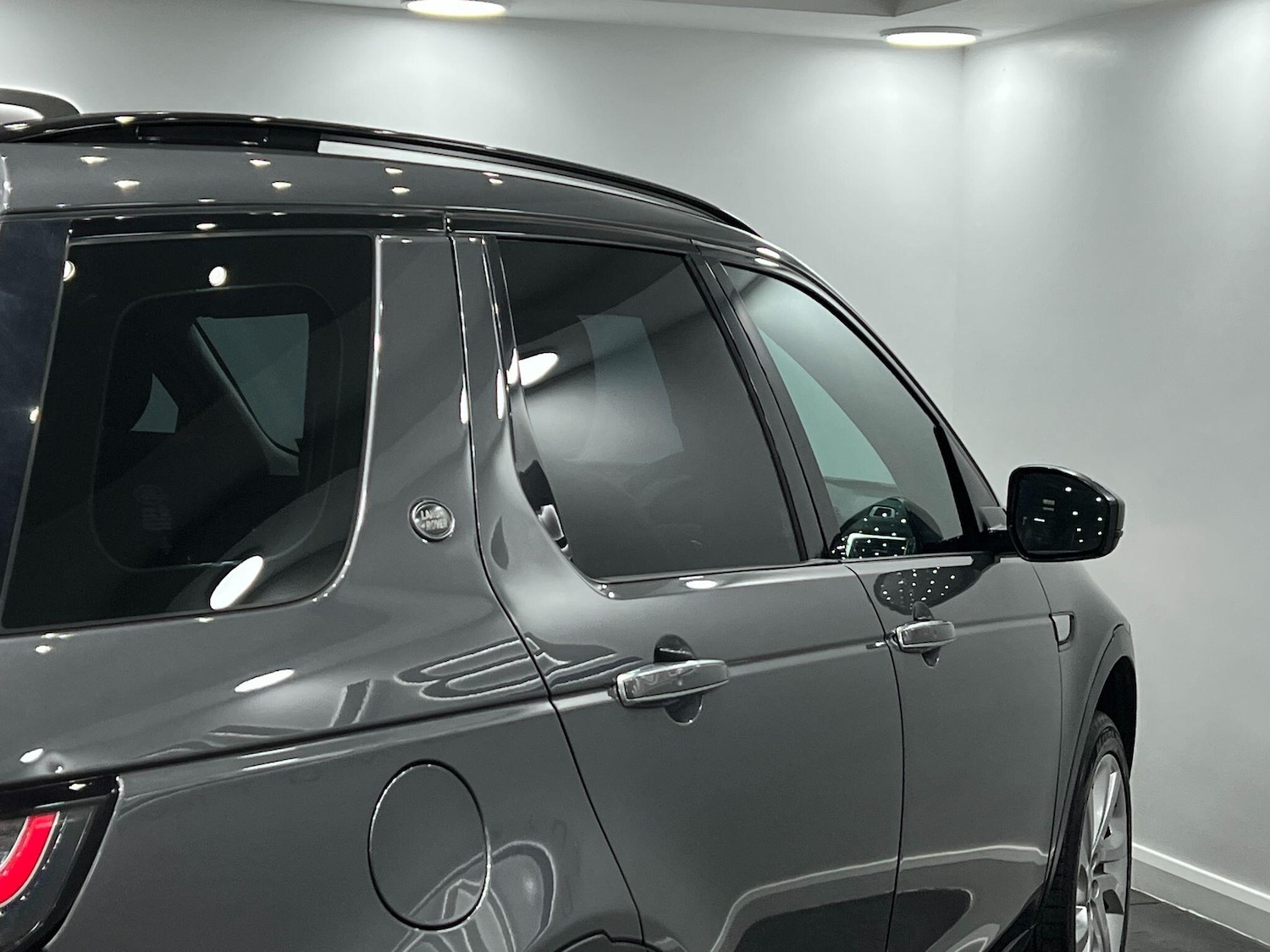 Used Land Rover Discovery Sport 2016 for sale - 76671424: Photo 23