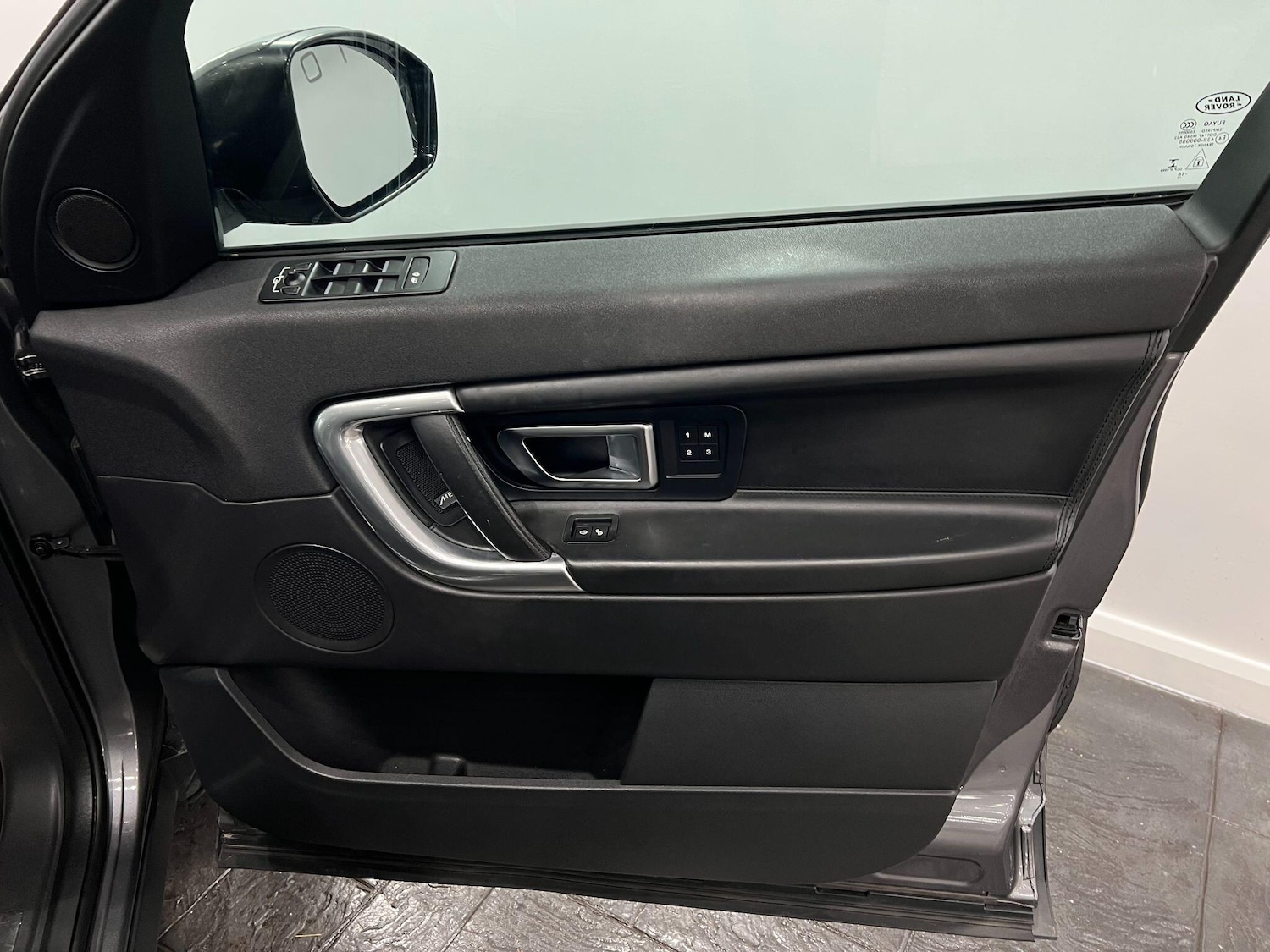 Used Land Rover Discovery Sport 2016 for sale - 76671424: Photo 29