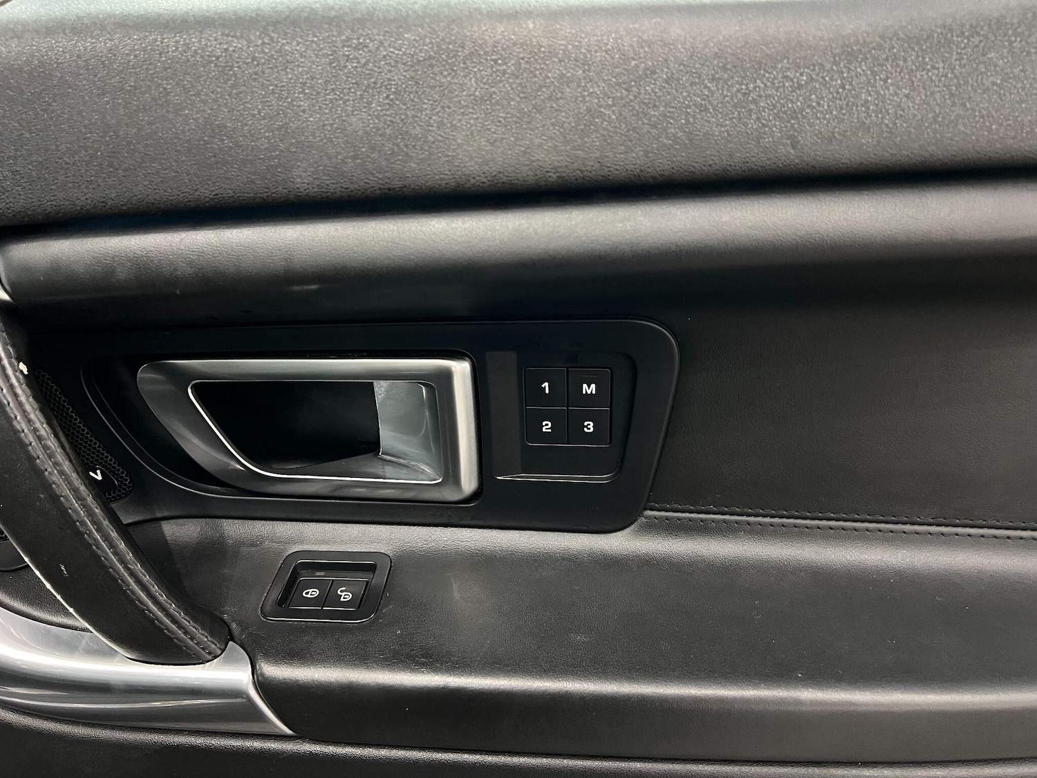 Used Land Rover Discovery Sport 2016 for sale - 76671424: Photo 32