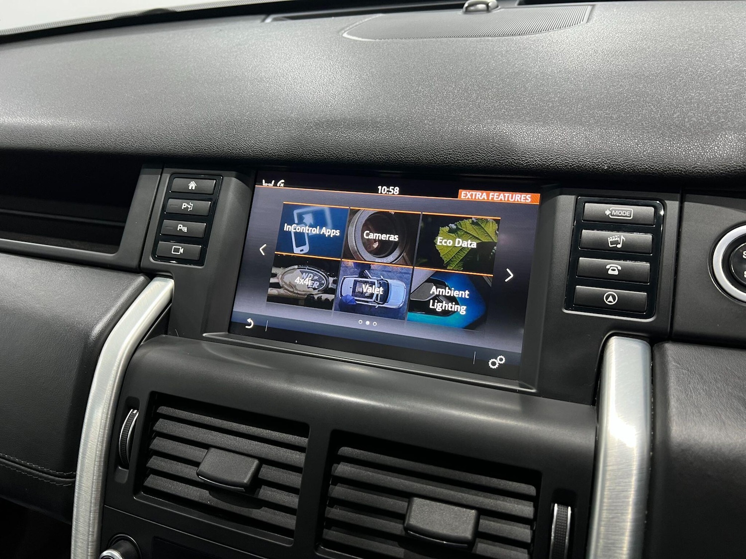 Used Land Rover Discovery Sport 2016 for sale - 76671424: Photo 35