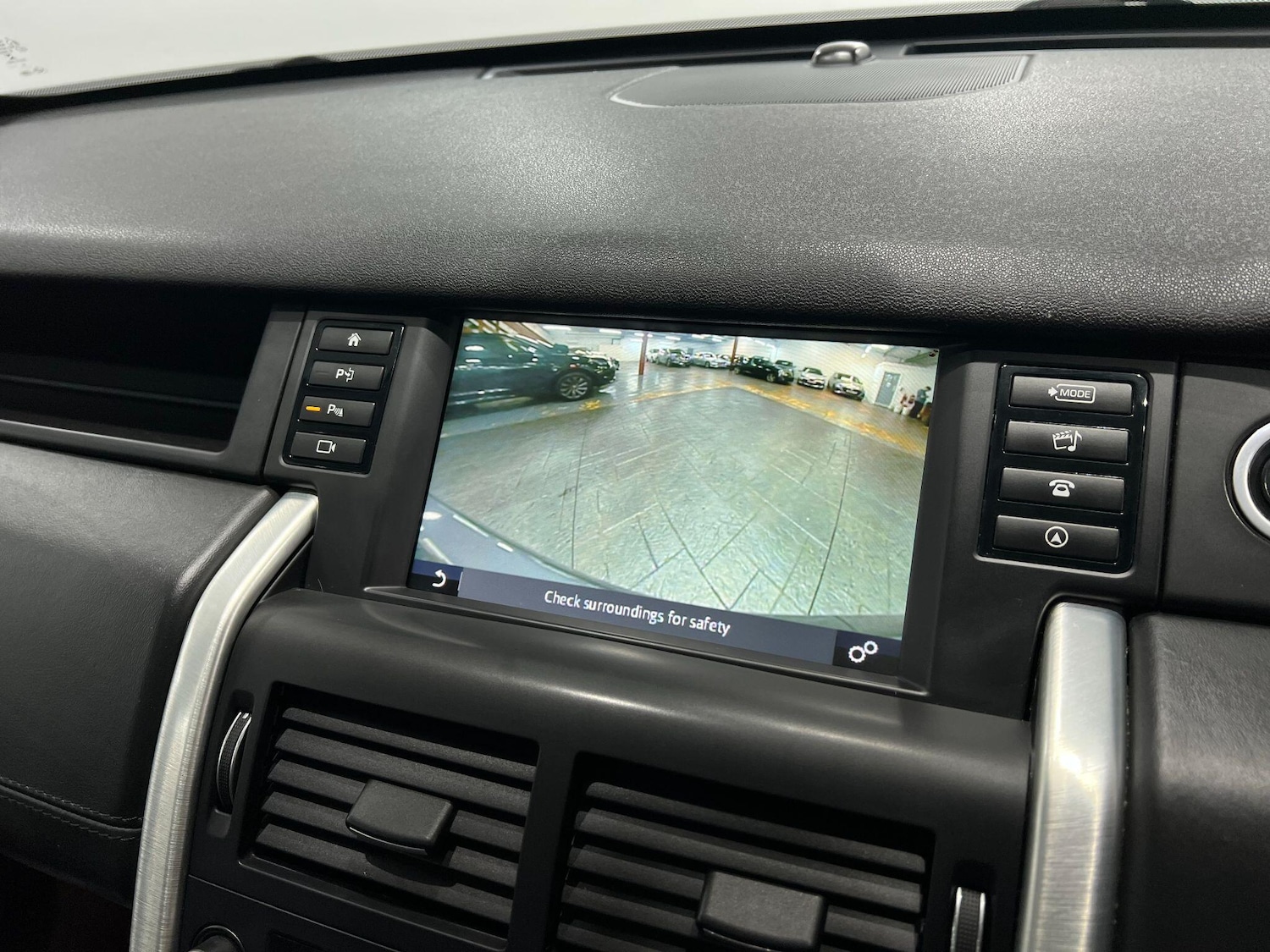 Used Land Rover Discovery Sport 2016 for sale - 76671424: Photo 39