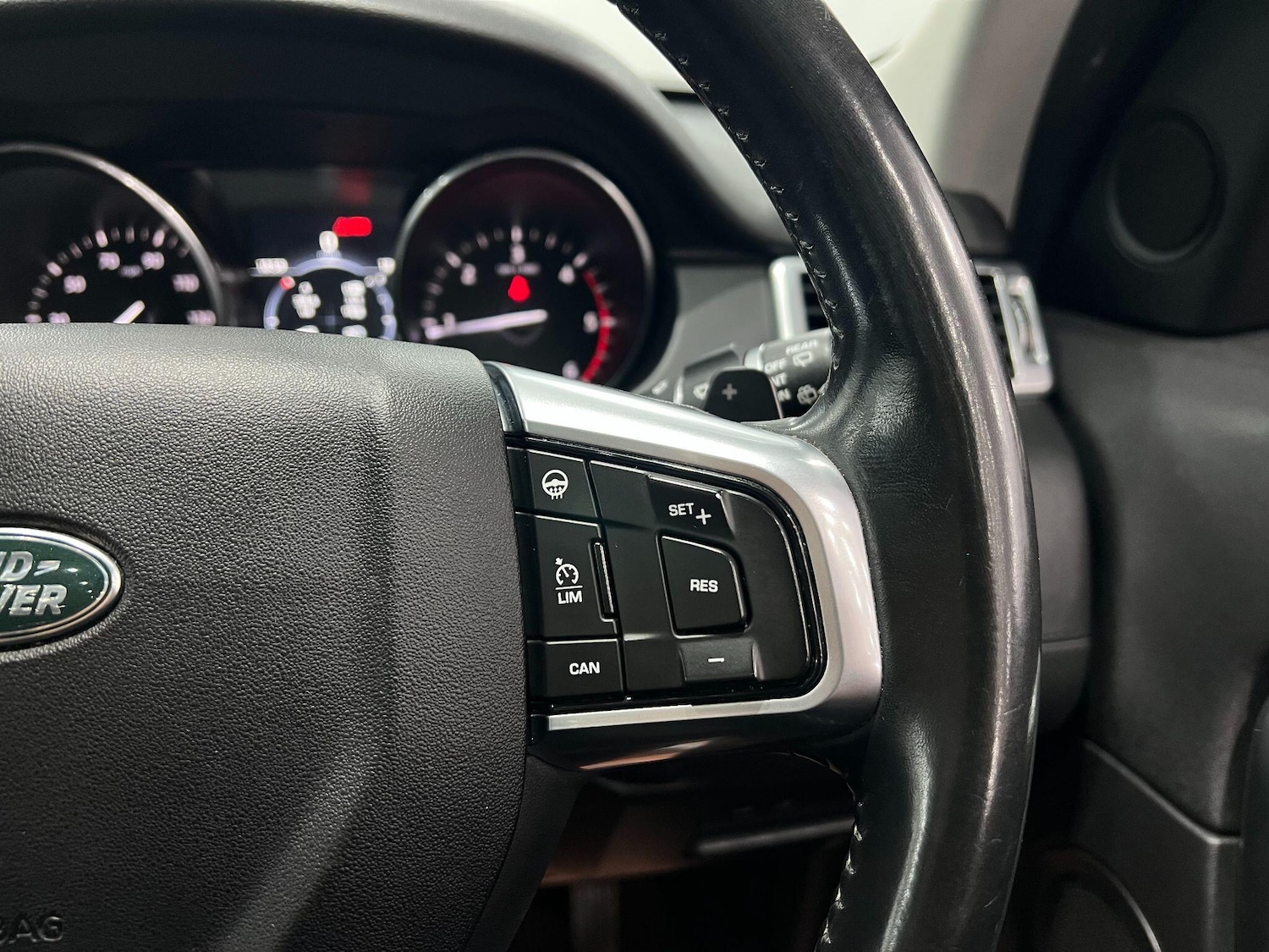 Used Land Rover Discovery Sport 2016 for sale - 76671424: Photo 47