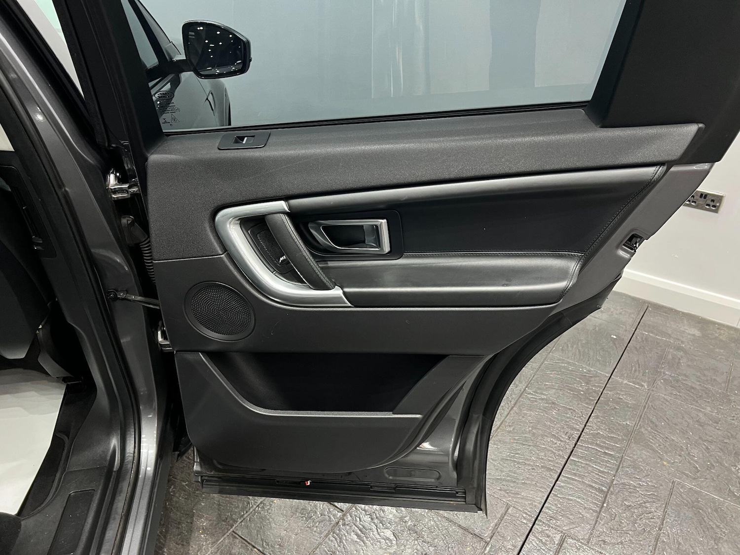 Used Land Rover Discovery Sport 2016 for sale - 76671424: Photo 49