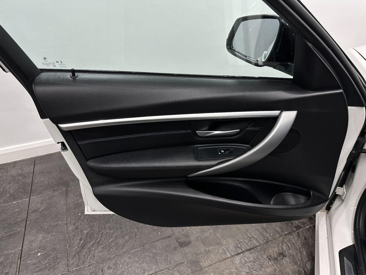 Used BMW 3 Series 2018 for sale - 76714714: Photo 59