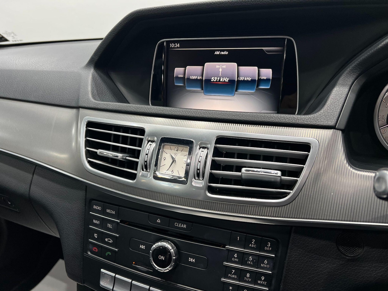 Used Mercedes-Benz E-Class 2016 for sale - 76041744: Photo 41