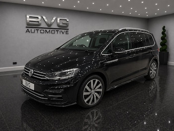 Used Volkswagen Touran 2017 for sale - 78416940: Photo