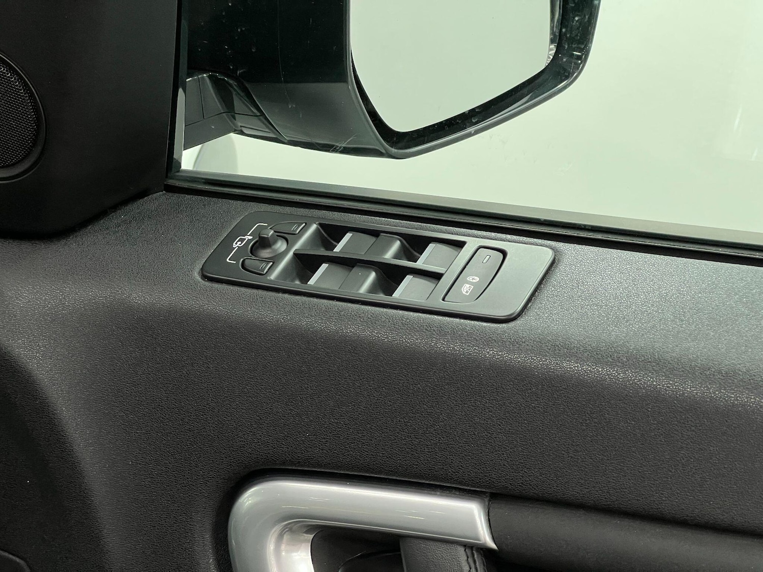 Used Land Rover Discovery Sport 2017 for sale - 77469214: Photo 34