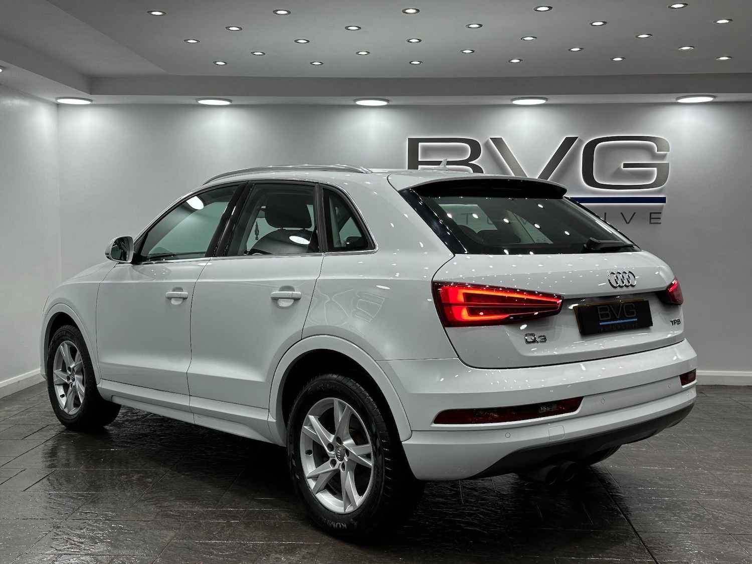 Used Audi Q3 2017 for sale - 76753059: Photo 11