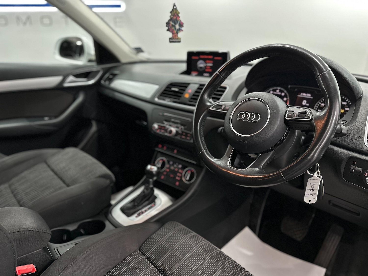 Used Audi Q3 2017 for sale - 76753059: Photo 23