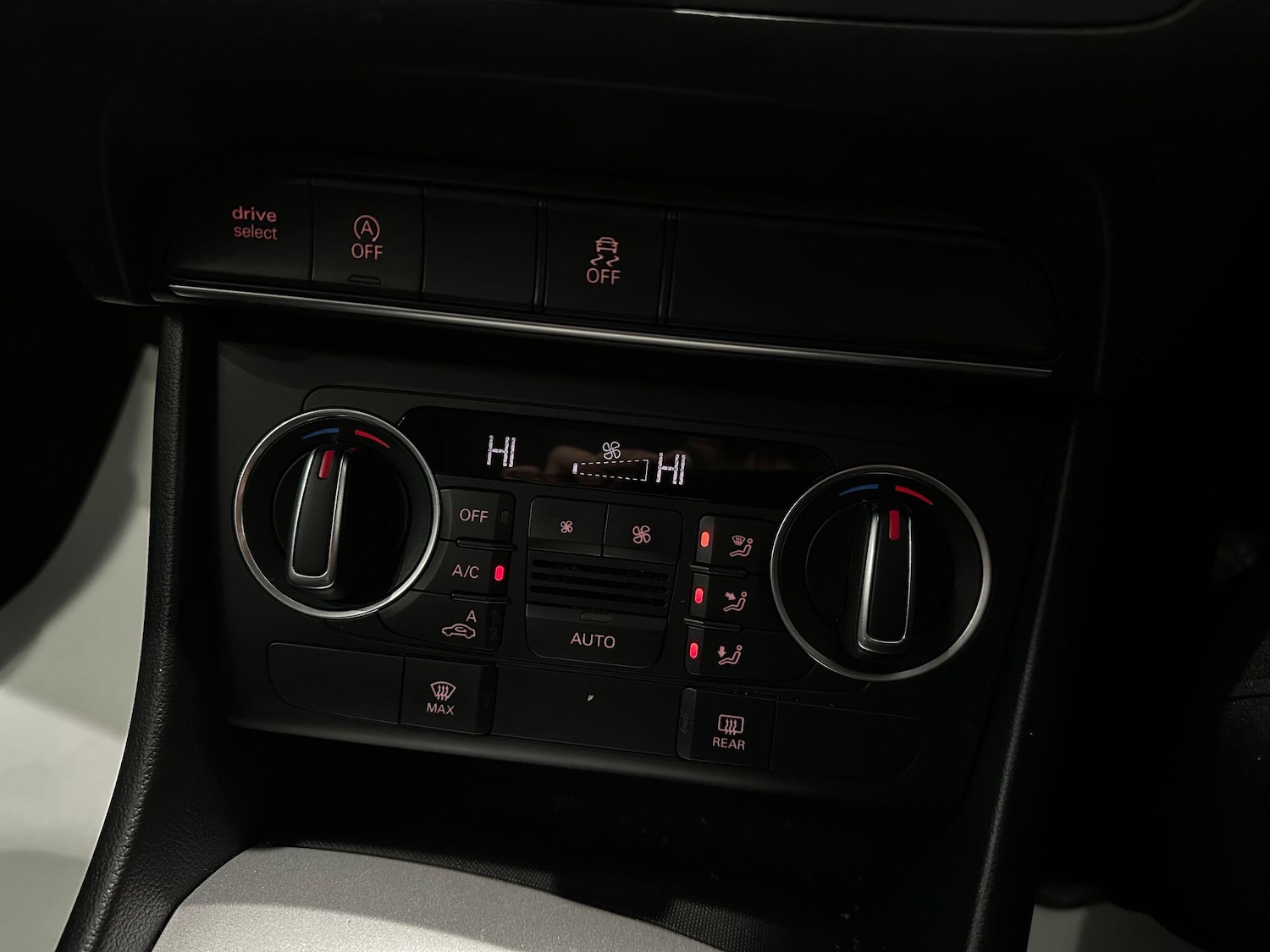 Used Audi Q3 2017 for sale - 76753059: Photo 35