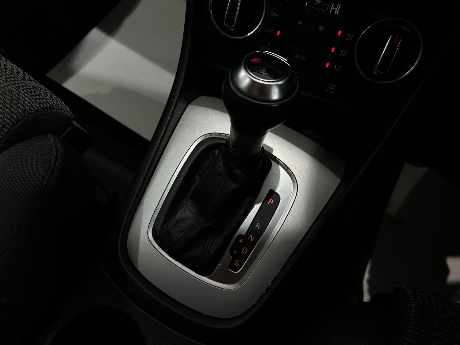 Used Audi Q3 2017 for sale - 76753059: Photo 37