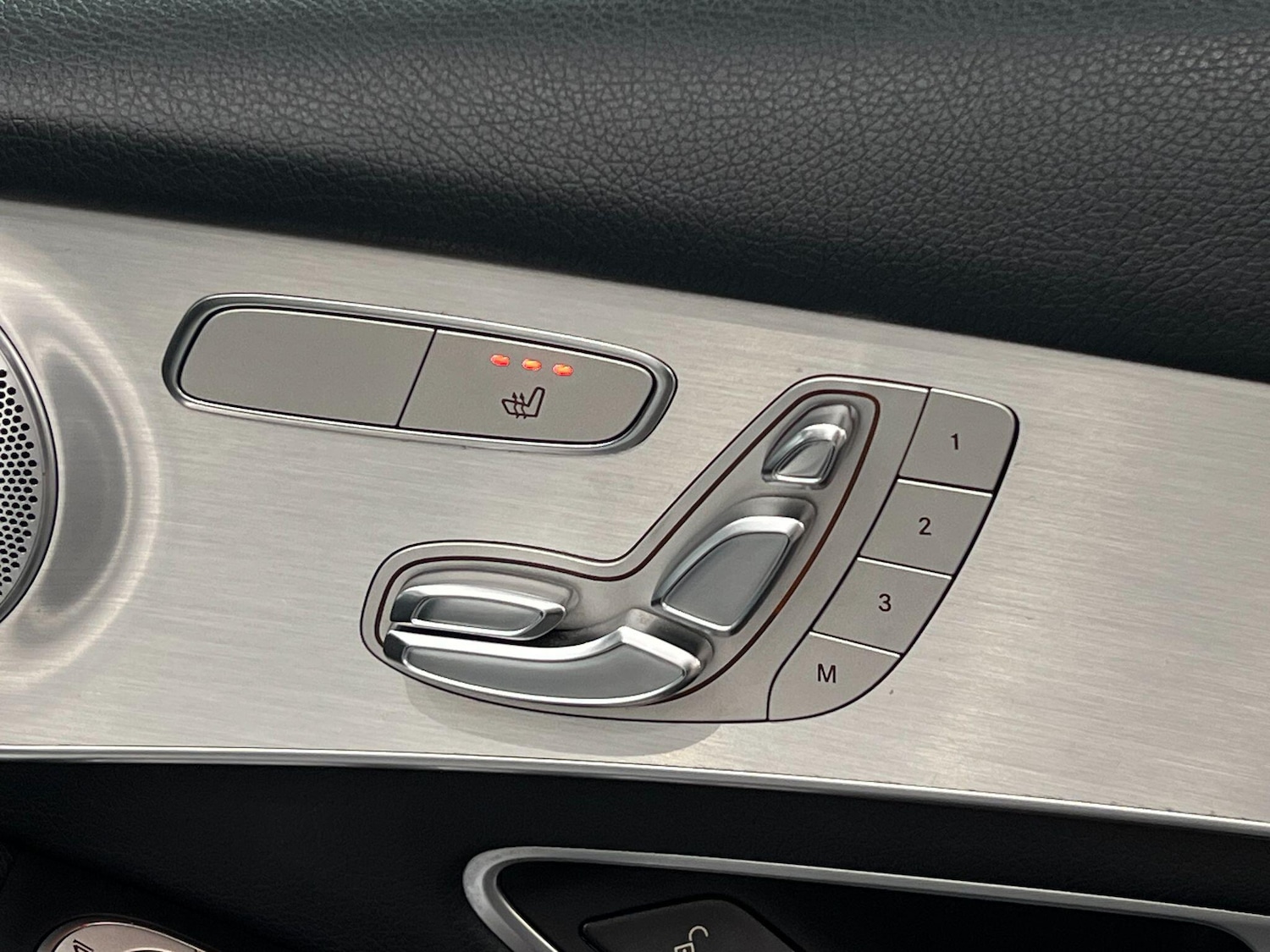 Used Mercedes-Benz GLC 2017 for sale - 77131035: Photo 33