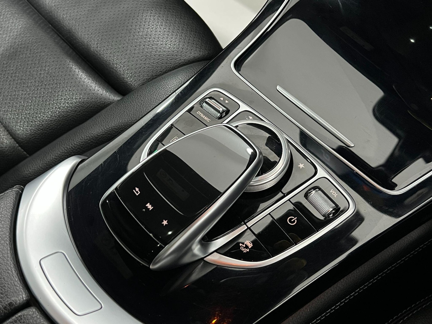 Used Mercedes-Benz GLC 2017 for sale - 77131035: Photo 52