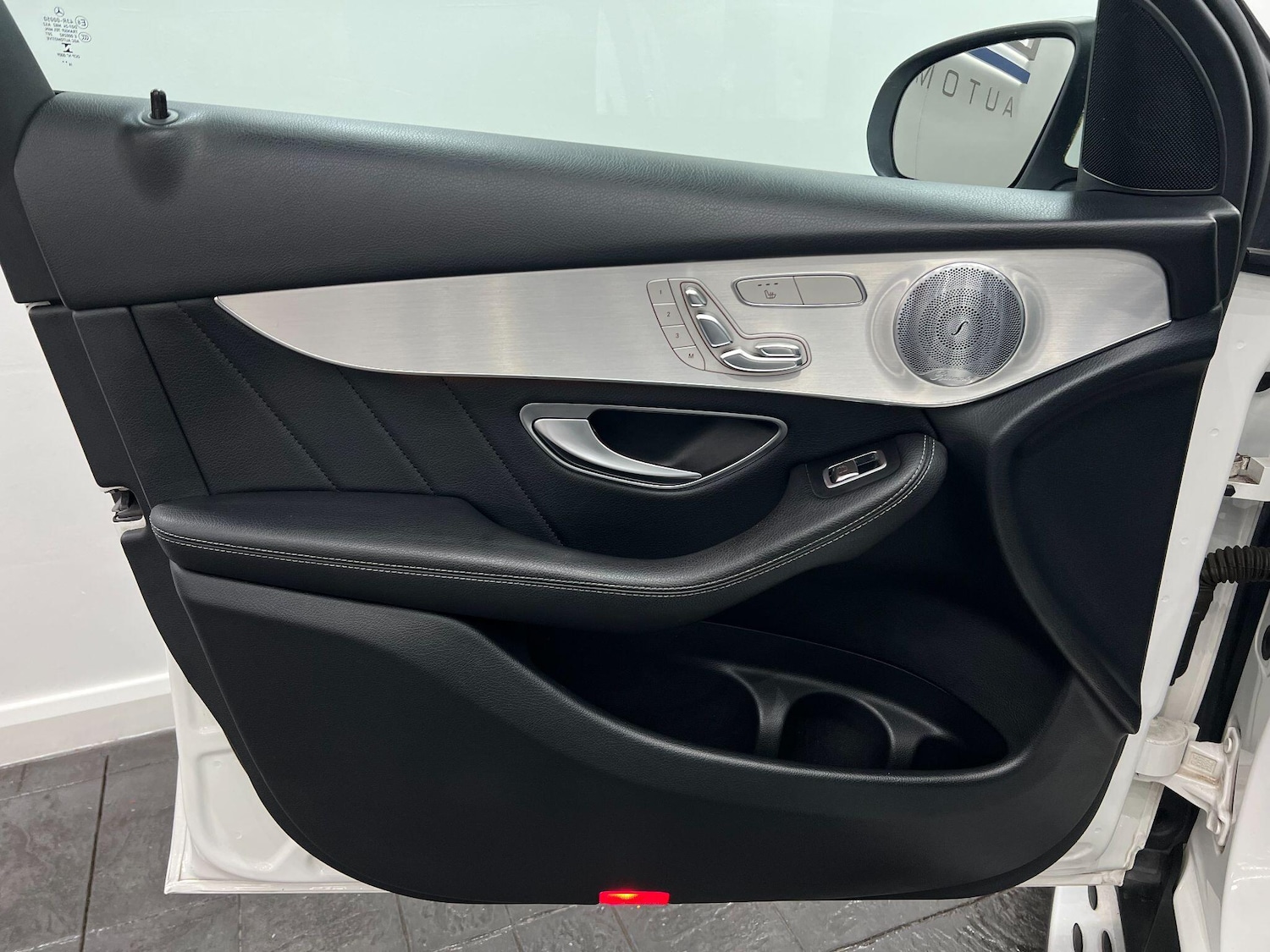 Used Mercedes-Benz GLC 2017 for sale - 77131035: Photo 61