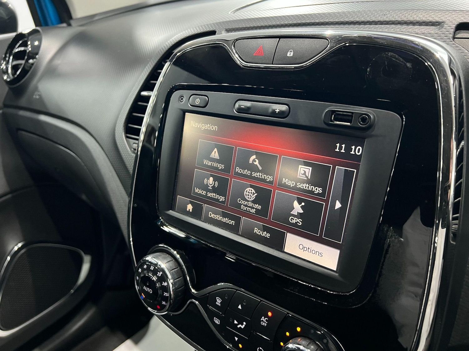 Used Renault Captur 2015 for sale - 77305749: Photo 39