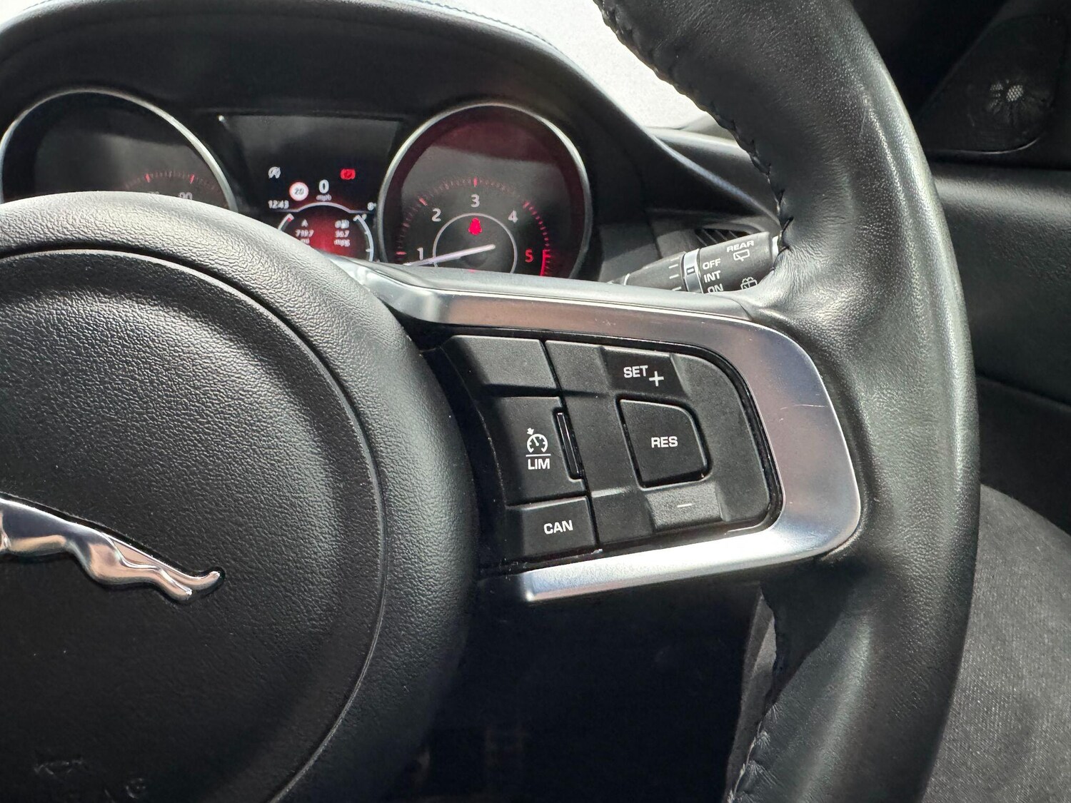 Used Jaguar E-Pace 2019 for sale - 77723486: Photo 42