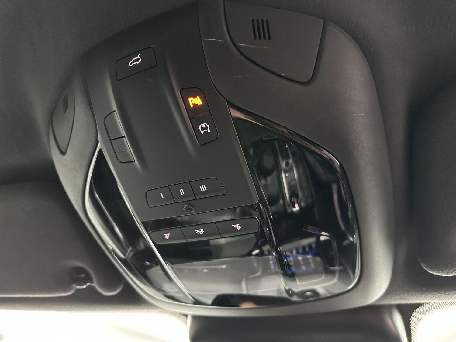 Used Maserati Levante 2017 for sale - 77626315: Photo 30