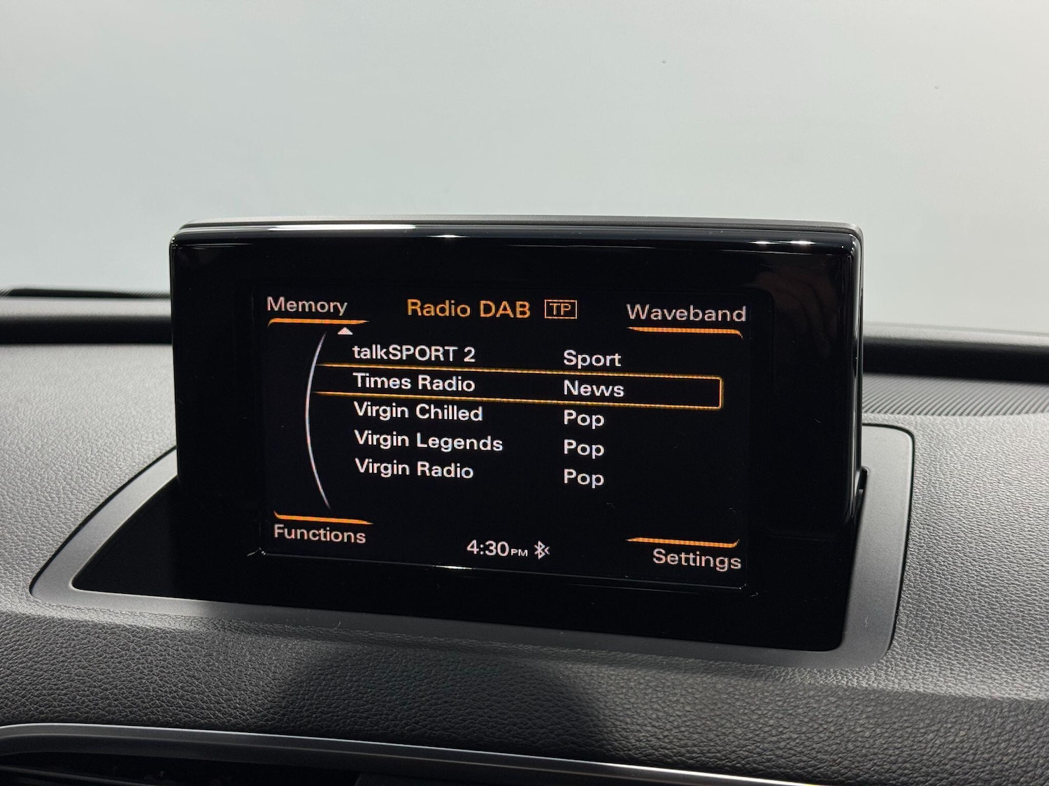 Used Audi Q3 2015 for sale - 77439831: Photo 35