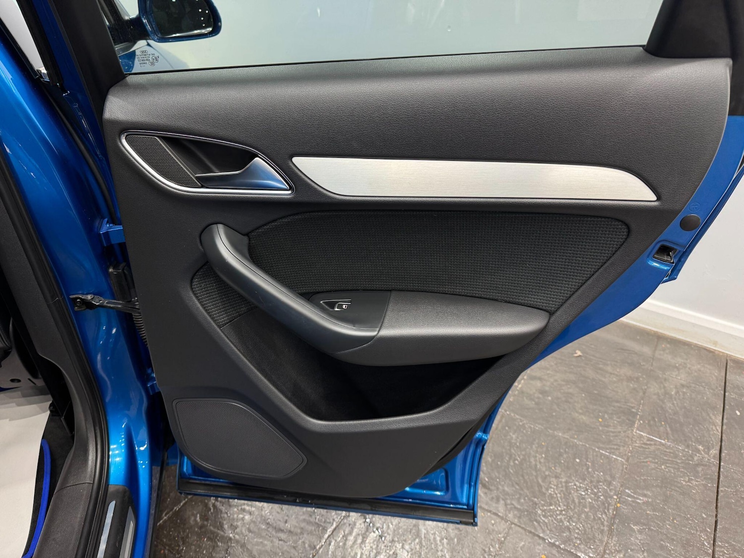 Used Audi Q3 2015 for sale - 77439831: Photo 53