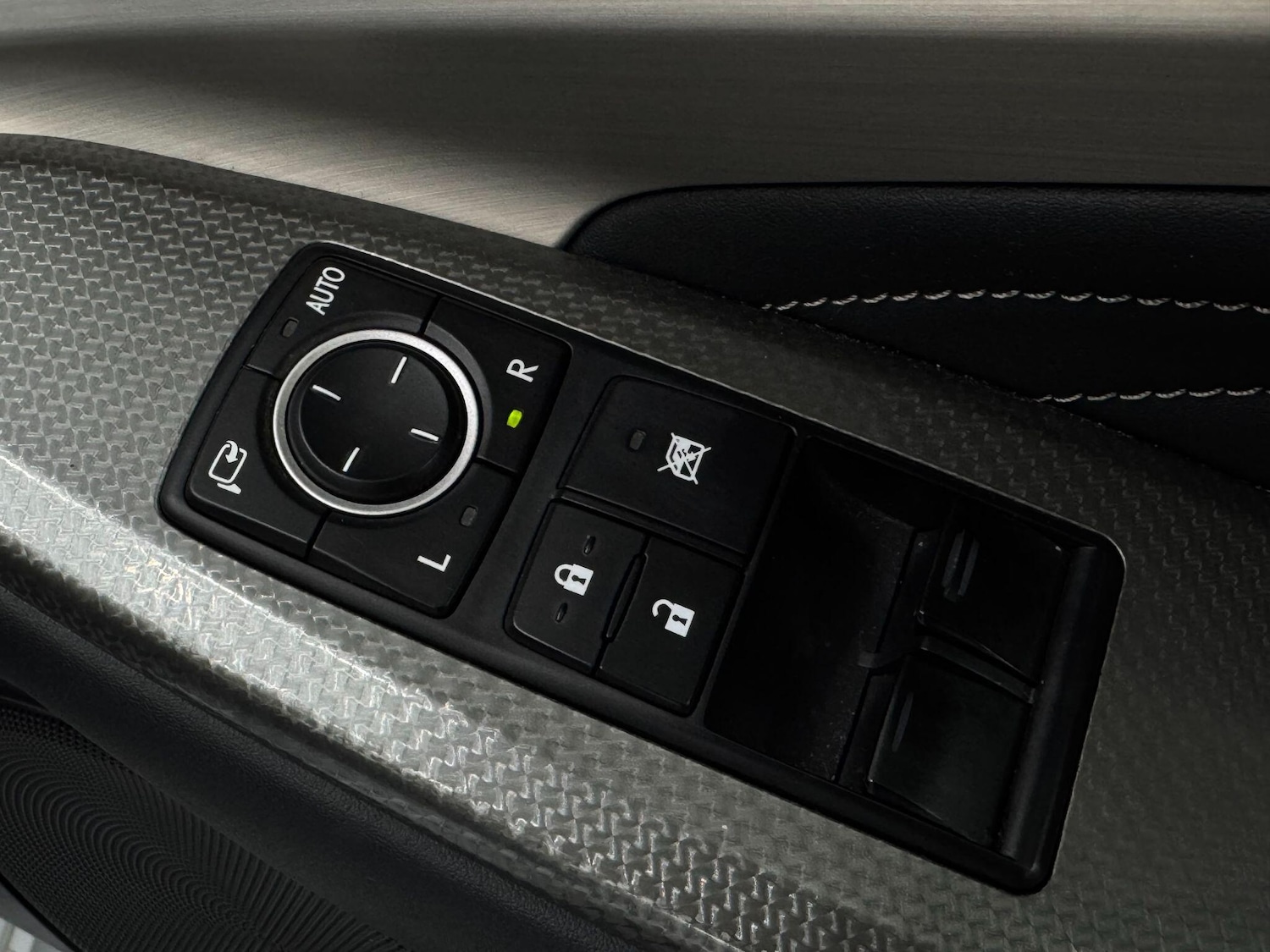 Used Lexus RC 2016 for sale - 77109327: Photo 34