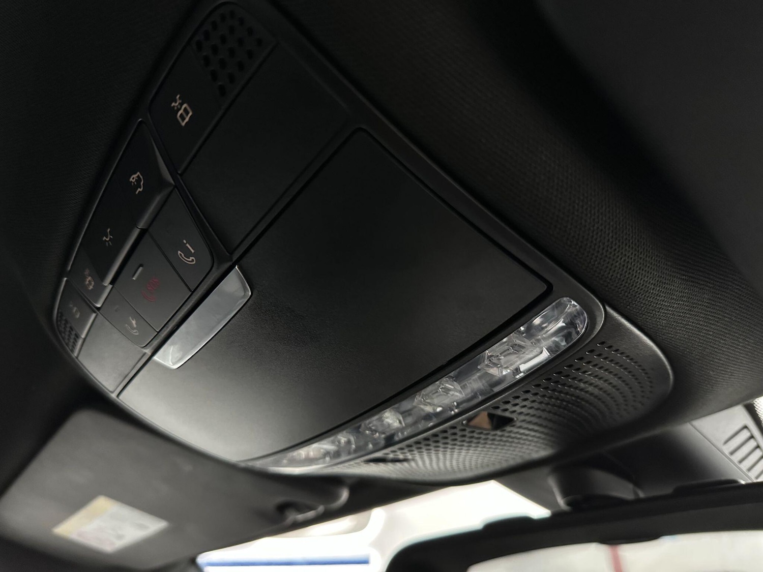 Used Mercedes-Benz C Class 2019 for sale - 77017043: Photo 32