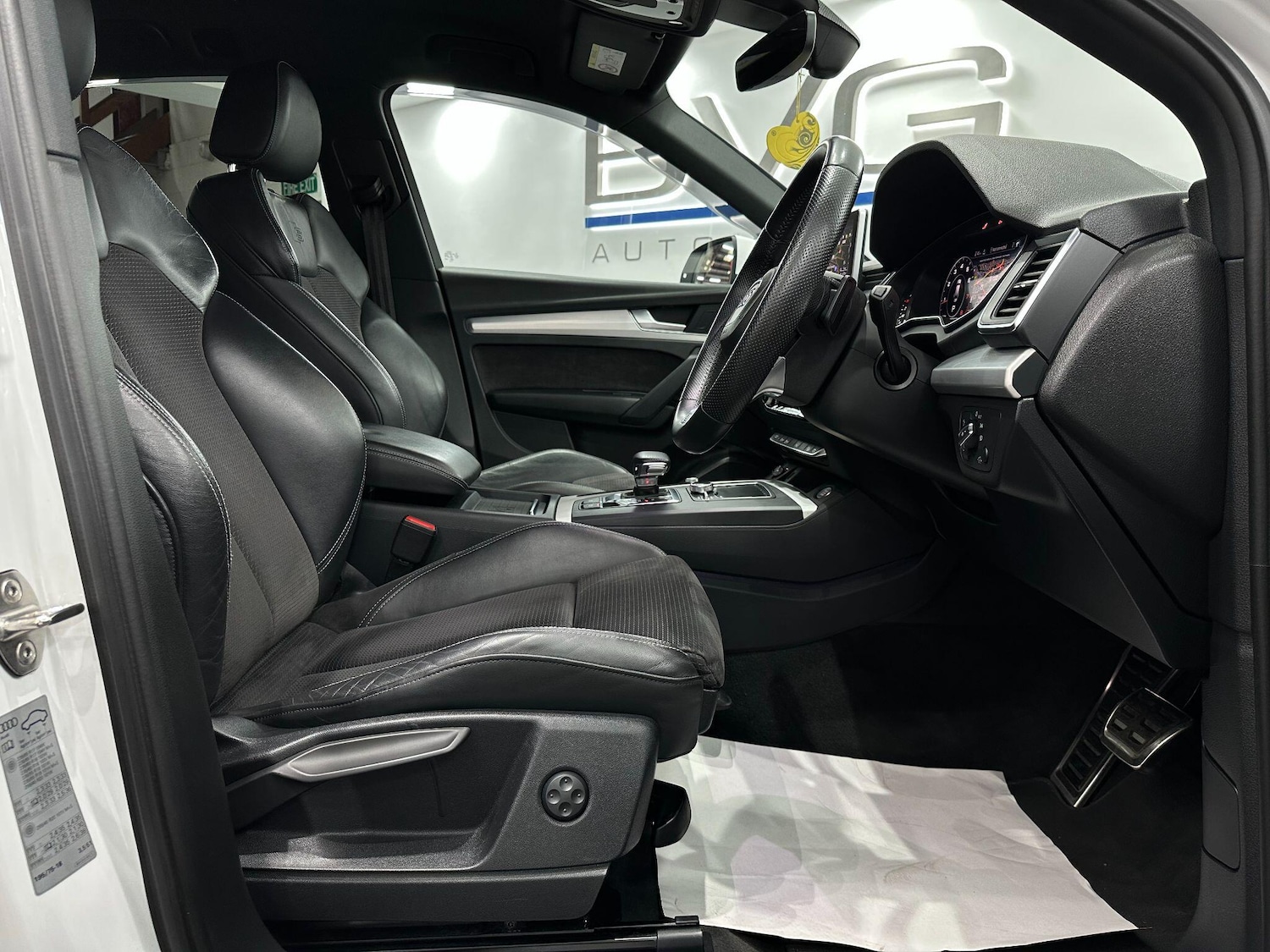 Used Audi Q5 2018 for sale - 76084121: Photo 26