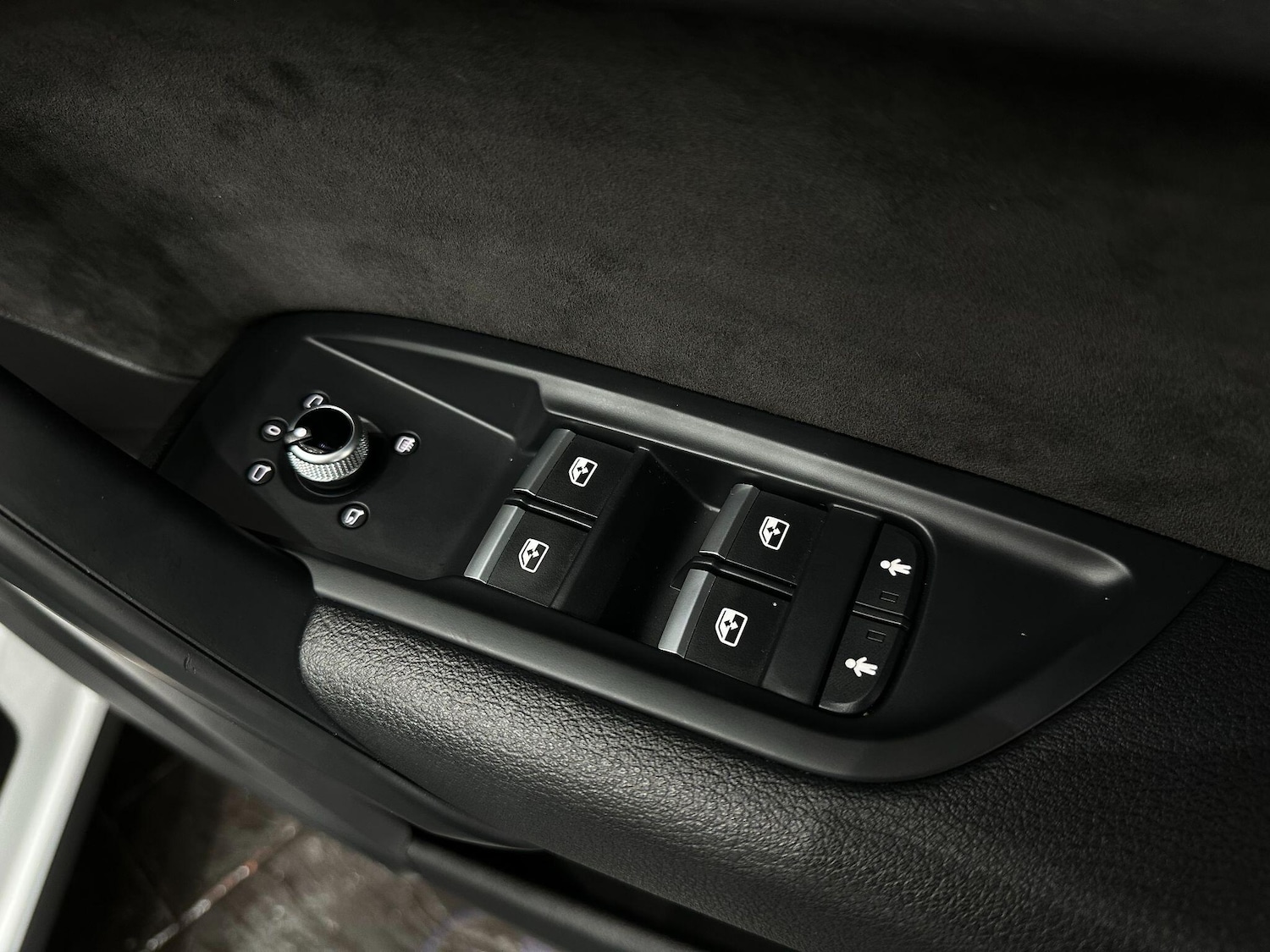 Used Audi Q5 2018 for sale - 76084121: Photo 29