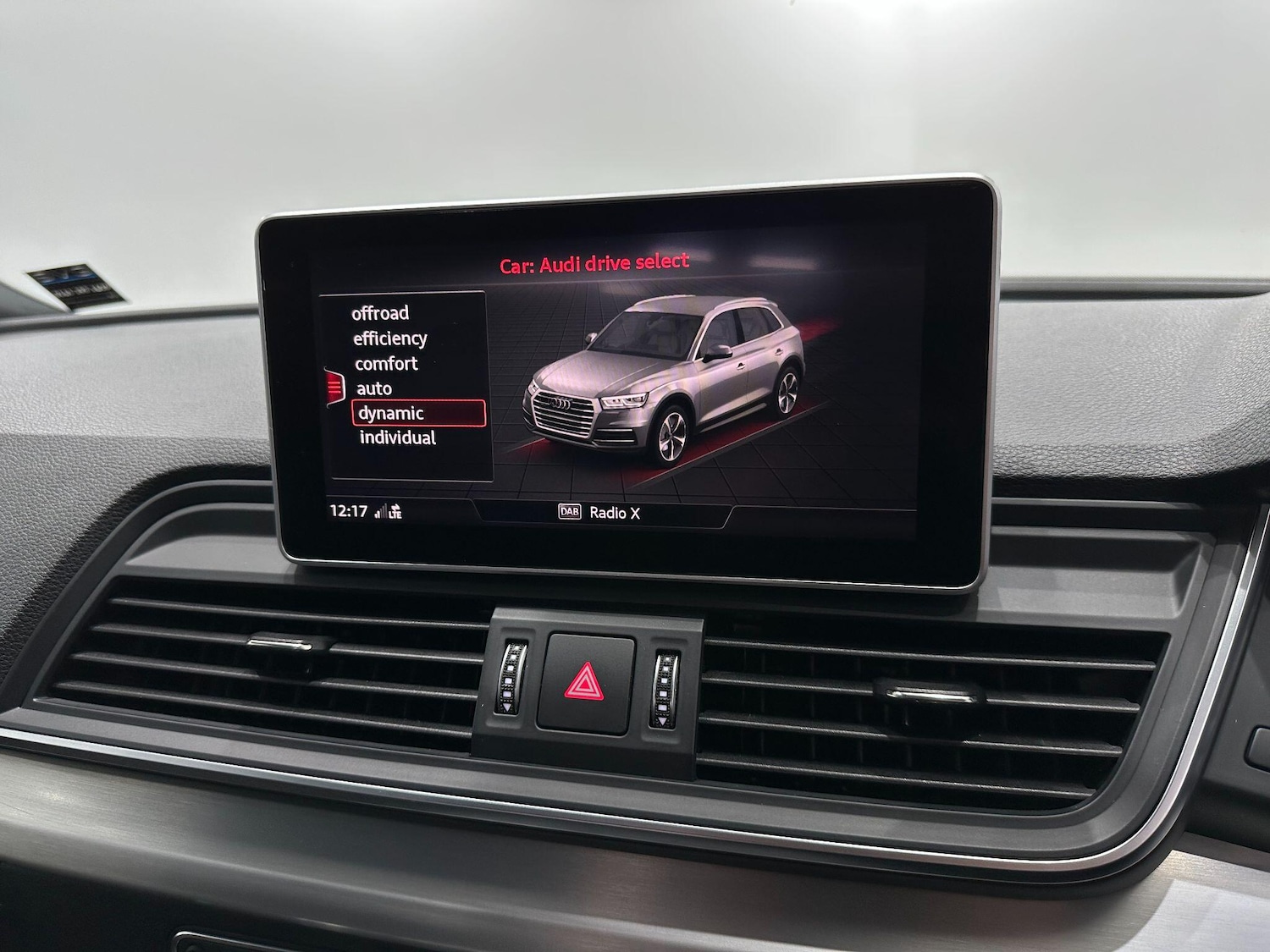 Used Audi Q5 2018 for sale - 76084121: Photo 43