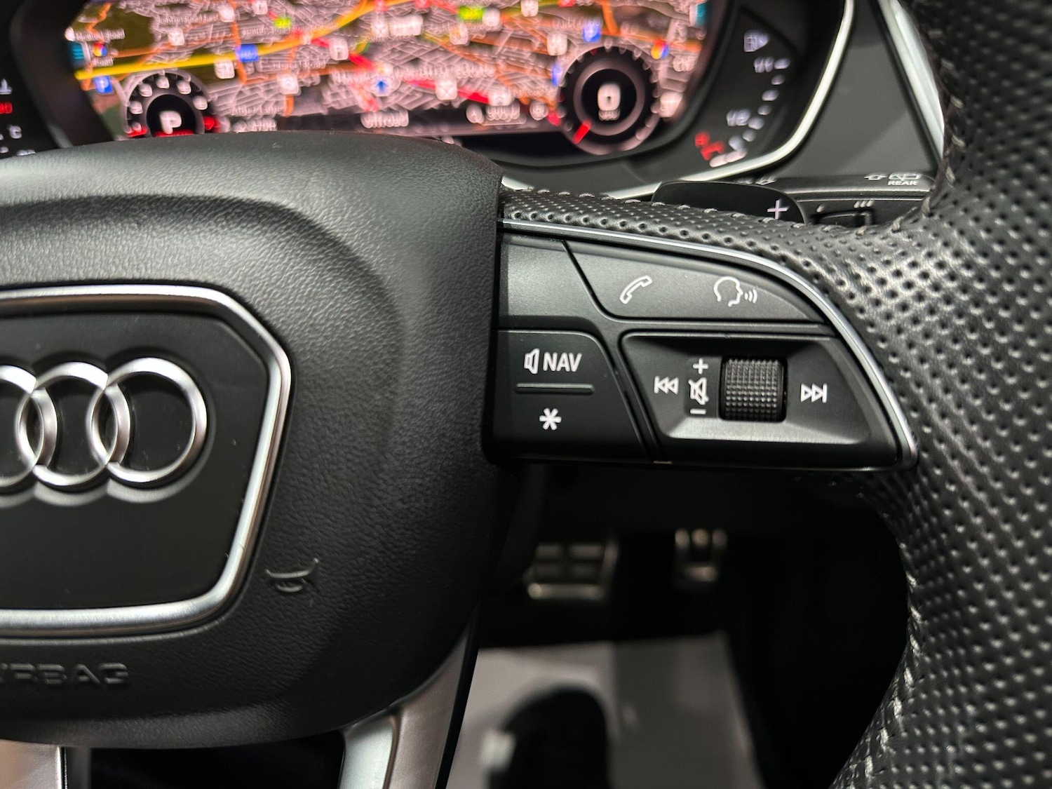 Used Audi Q5 2018 for sale - 76084121: Photo 54