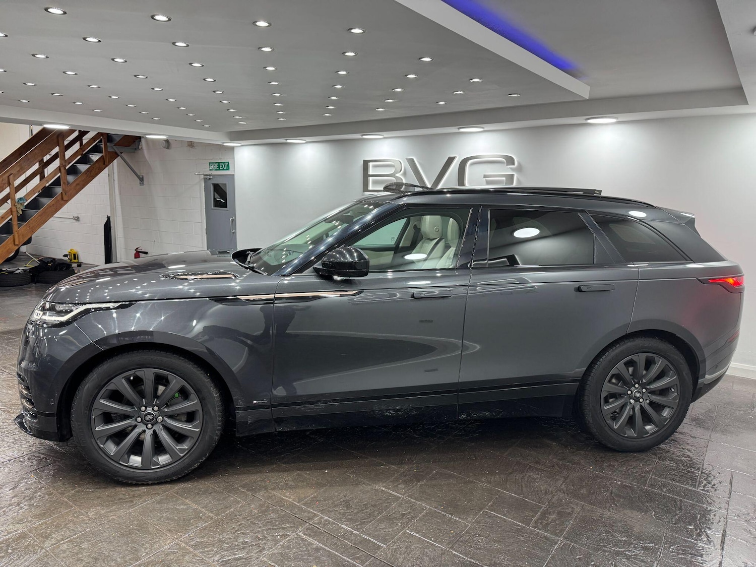 Used Land Rover Range Rover Velar 2018 for sale - 77119815: Photo 8