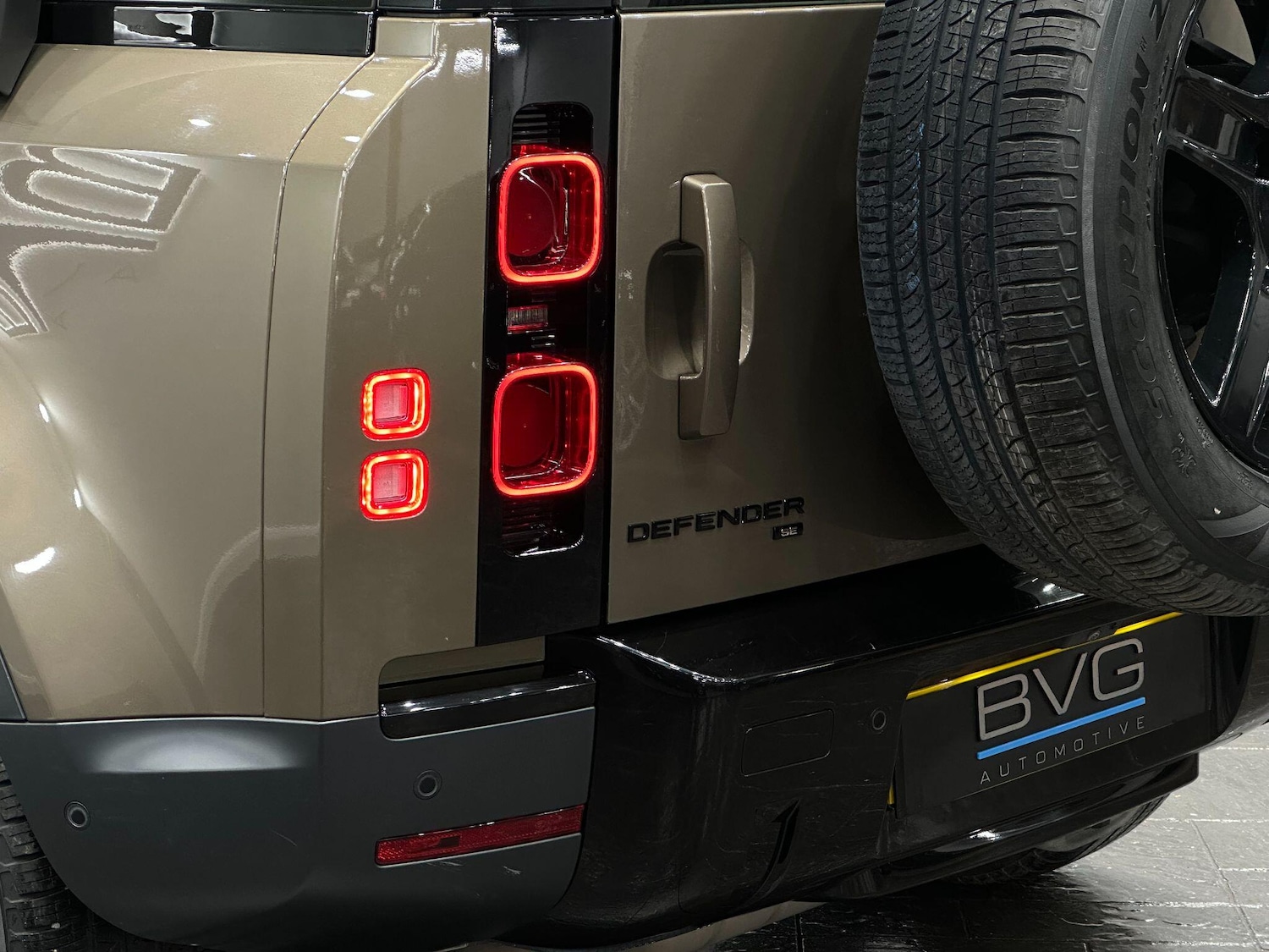 Used Land Rover Defender 110 2020 for sale - 76824720: Photo 23