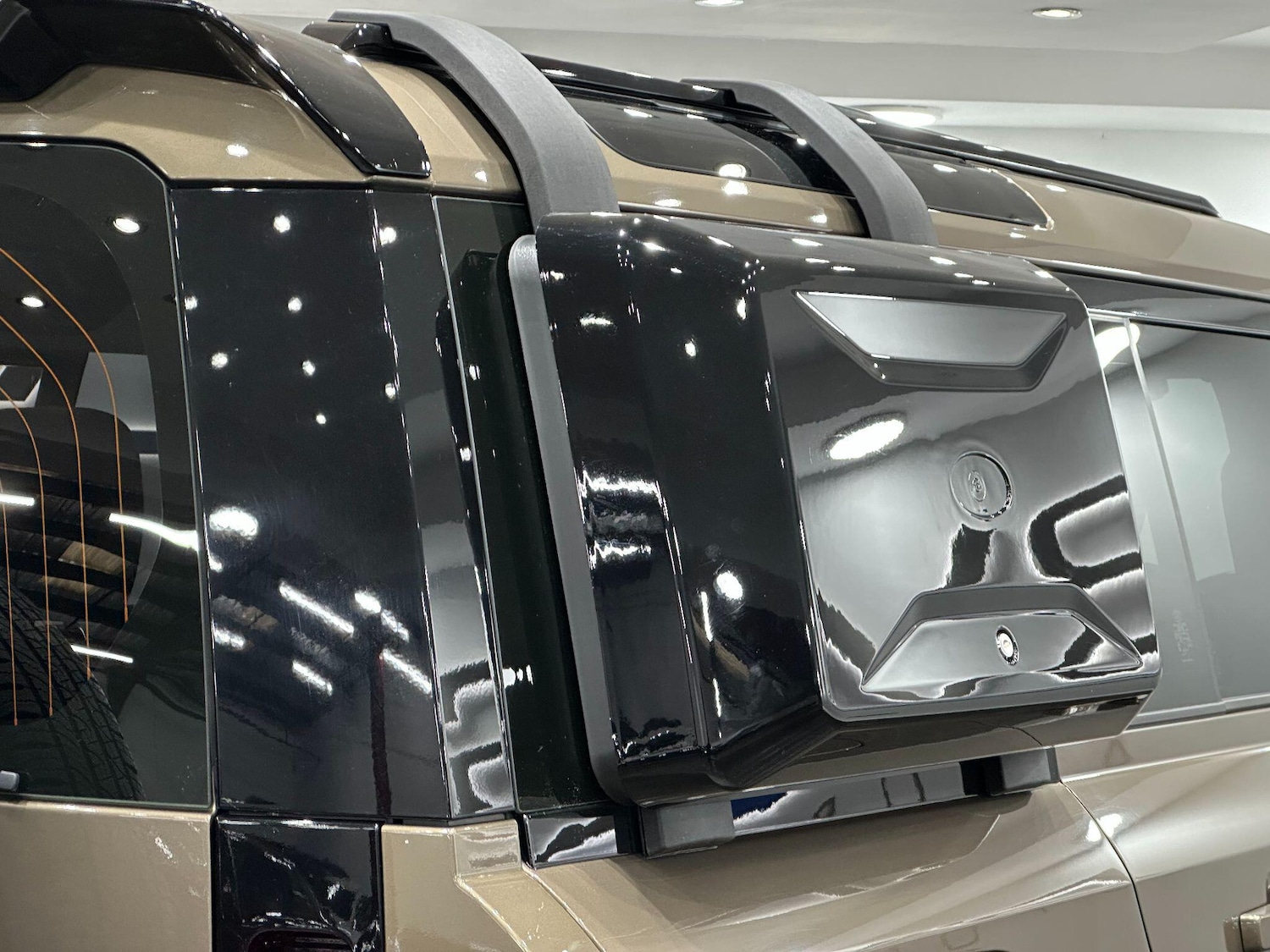 Used Land Rover Defender 110 2020 for sale - 76824720: Photo 25