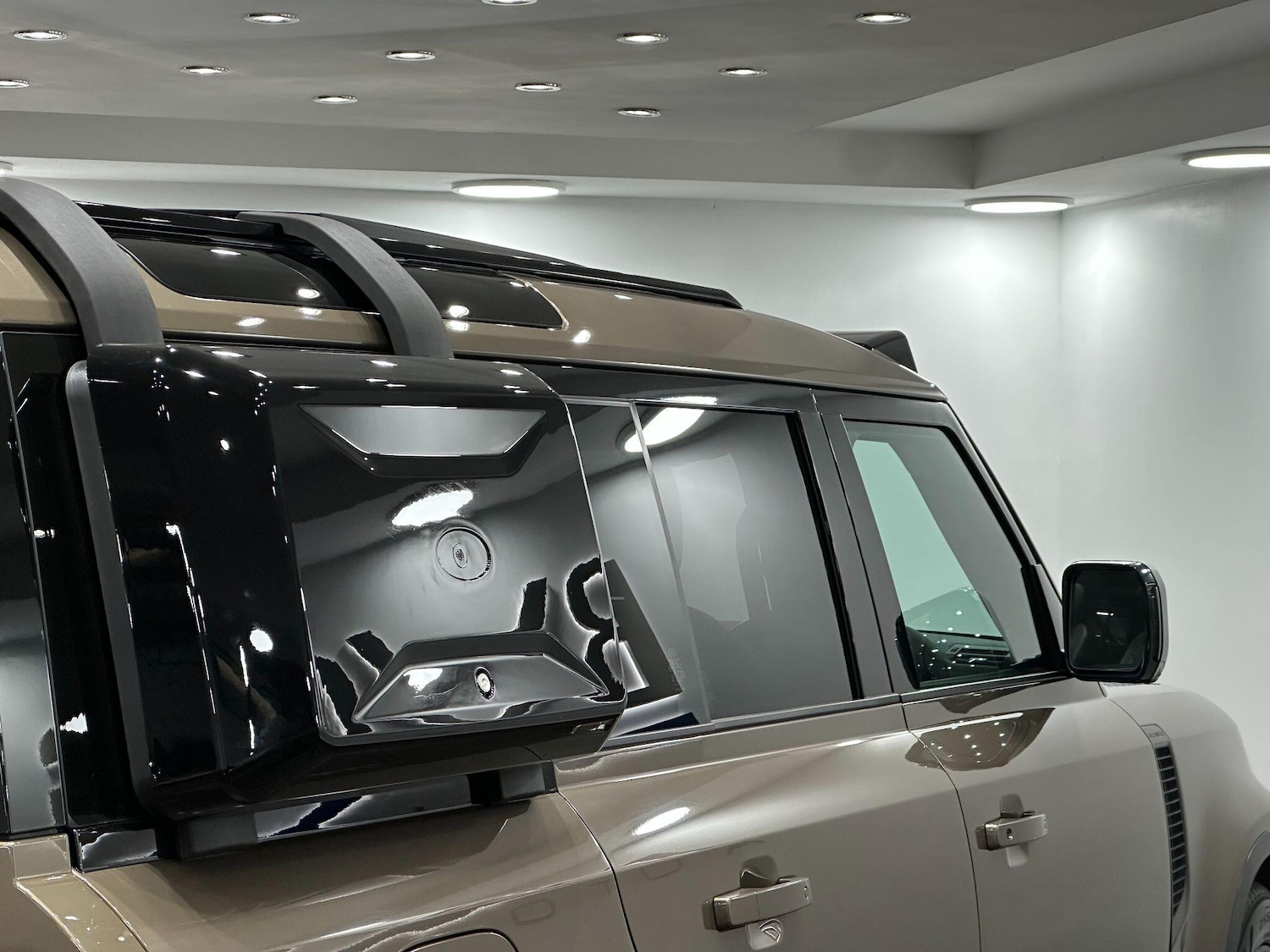 Used Land Rover Defender 110 2020 for sale - 76824720: Photo 26