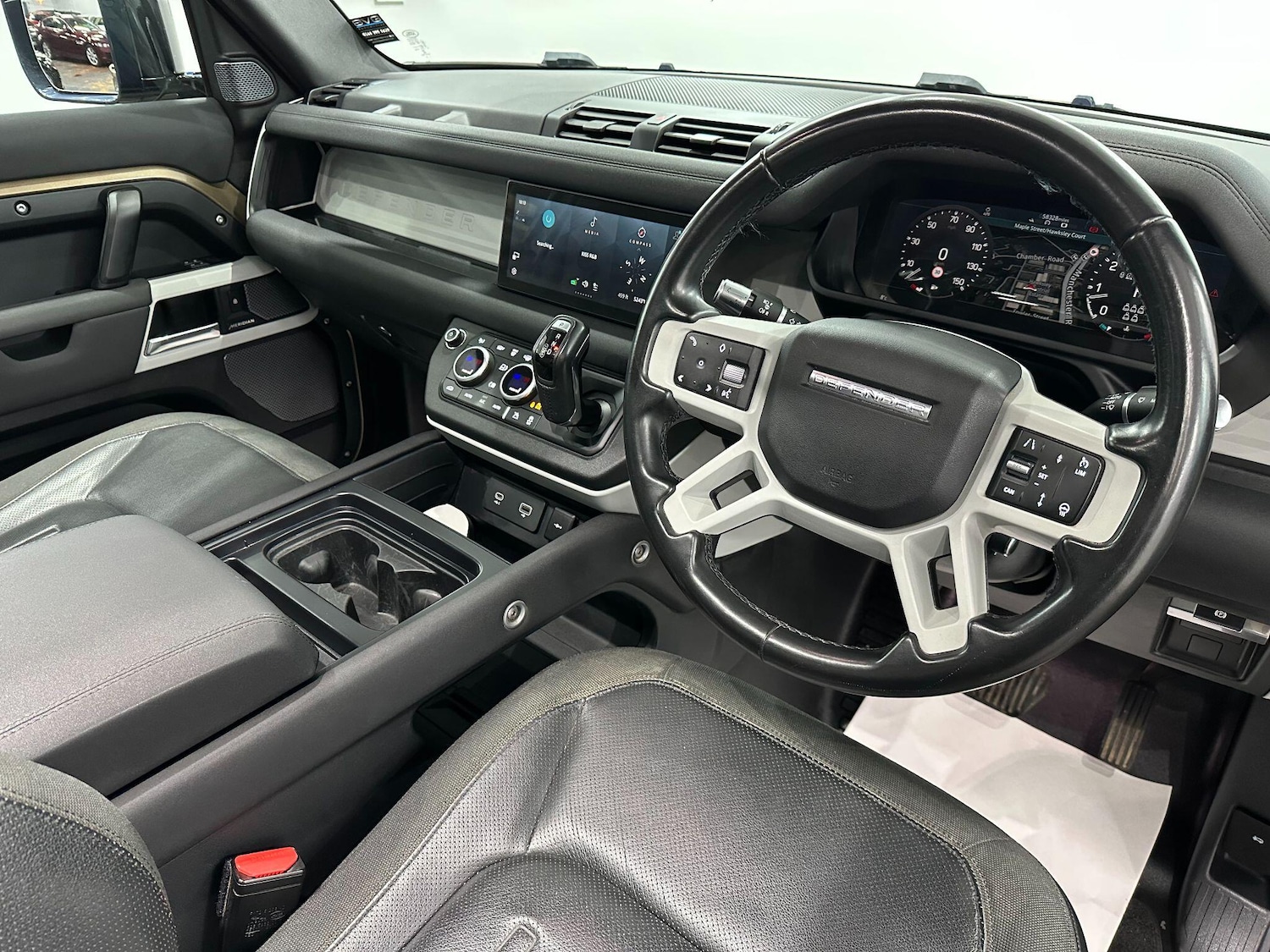 Used Land Rover Defender 110 2020 for sale - 76824720: Photo 28