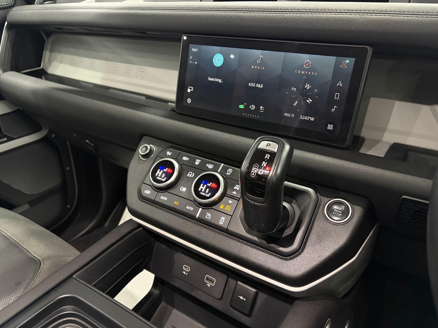 Used Land Rover Defender 110 2020 for sale - 76824720: Photo 39