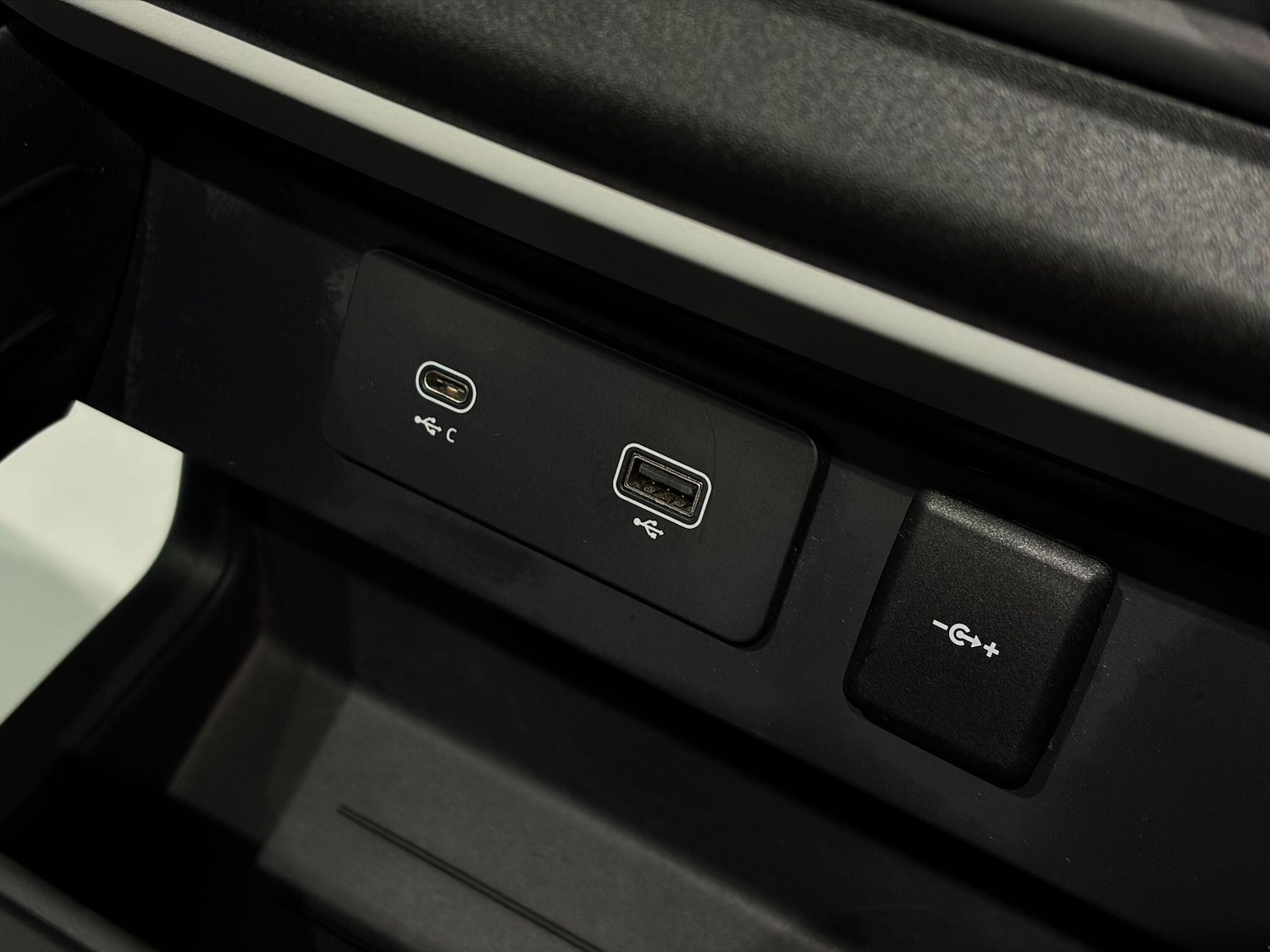 Used Land Rover Defender 110 2020 for sale - 76824720: Photo 53