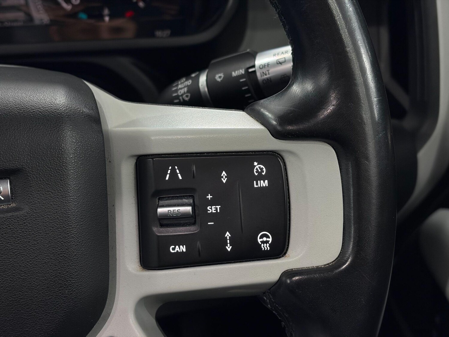 Used Land Rover Defender 110 2020 for sale - 76824720: Photo 61