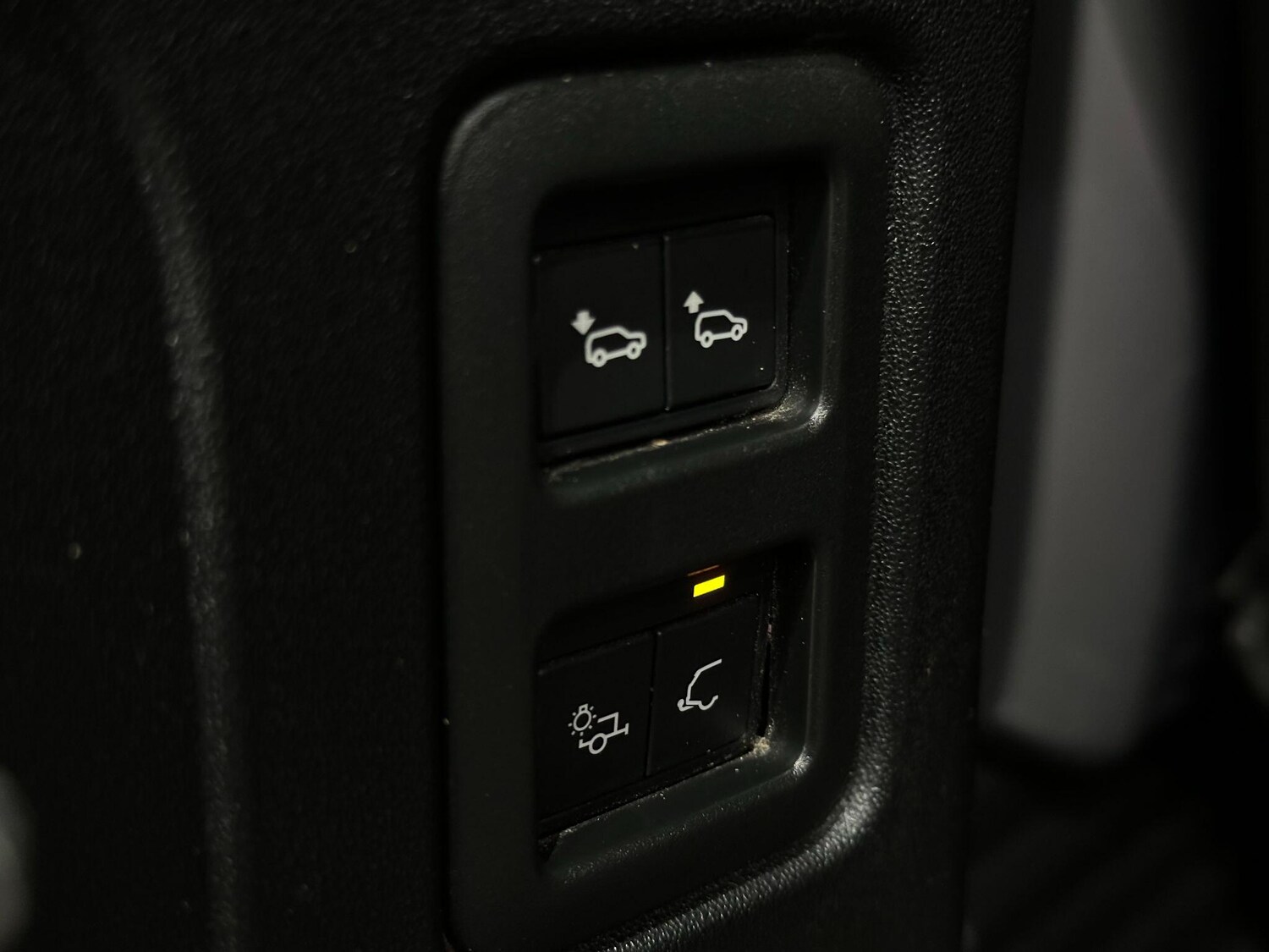 Used Land Rover Defender 110 2020 for sale - 76824720: Photo 84