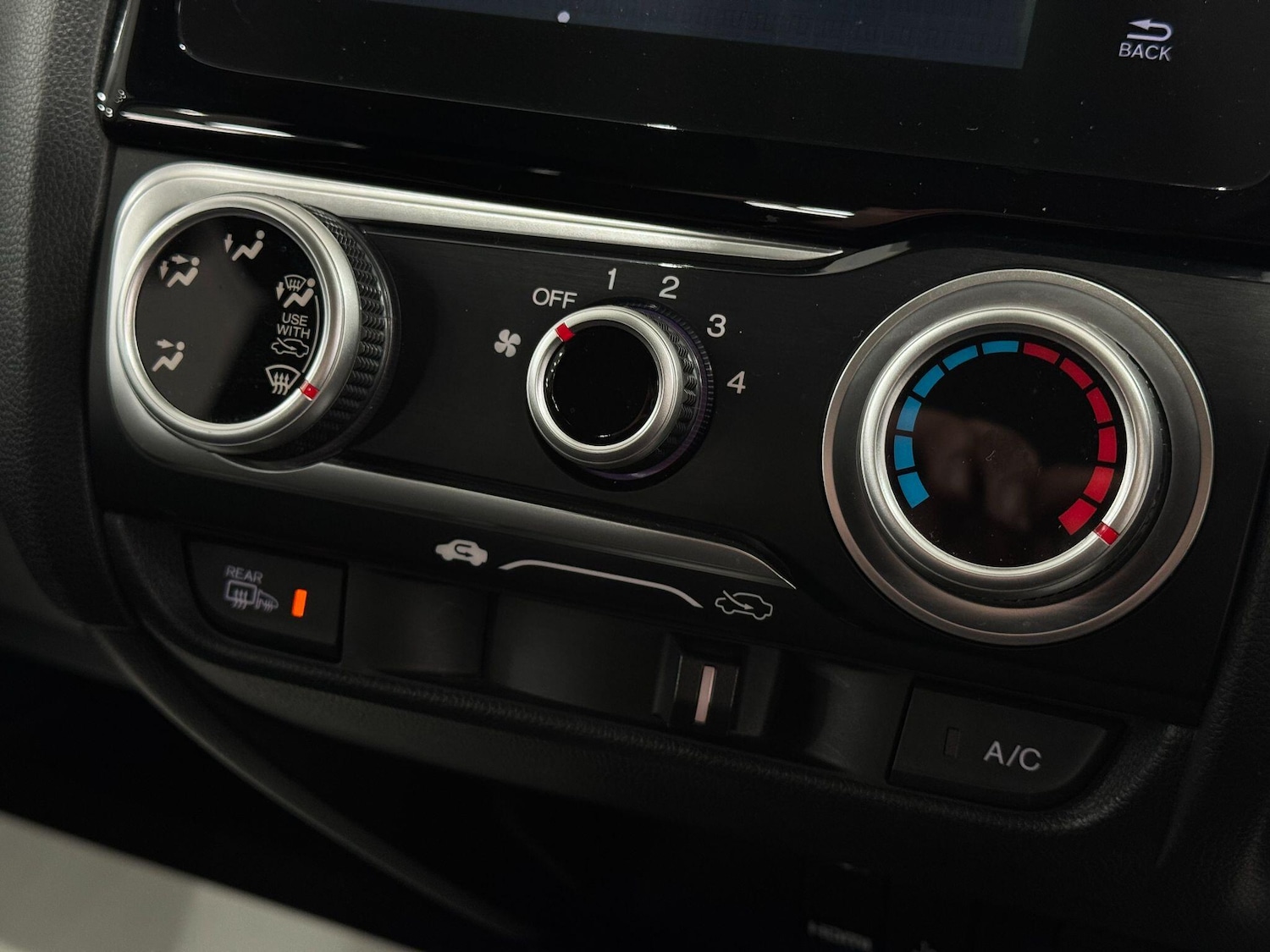 Used Honda Jazz 2016 for sale - 78019613: Photo 33