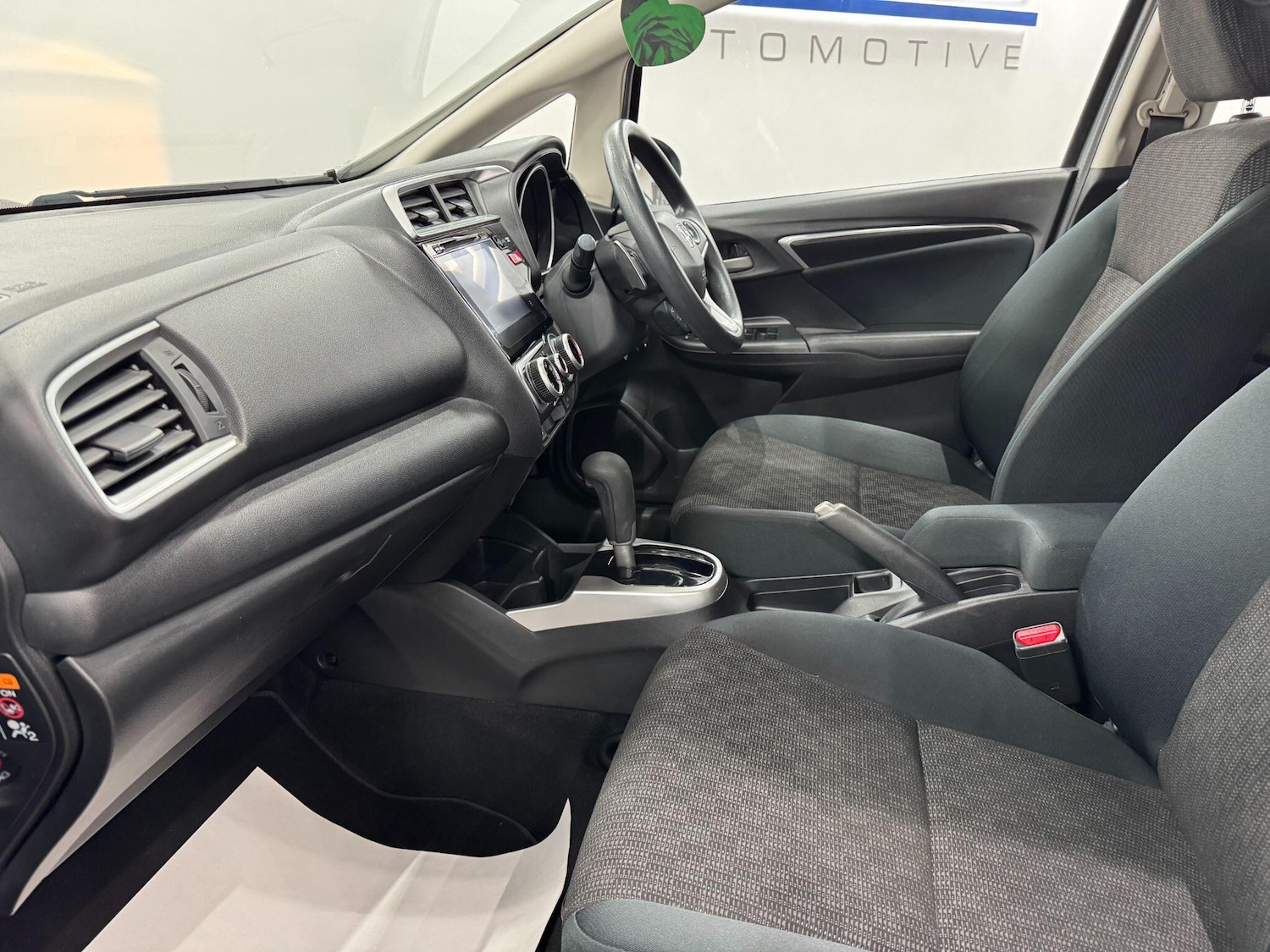 Used Honda Jazz 2016 for sale - 78019613: Photo 38