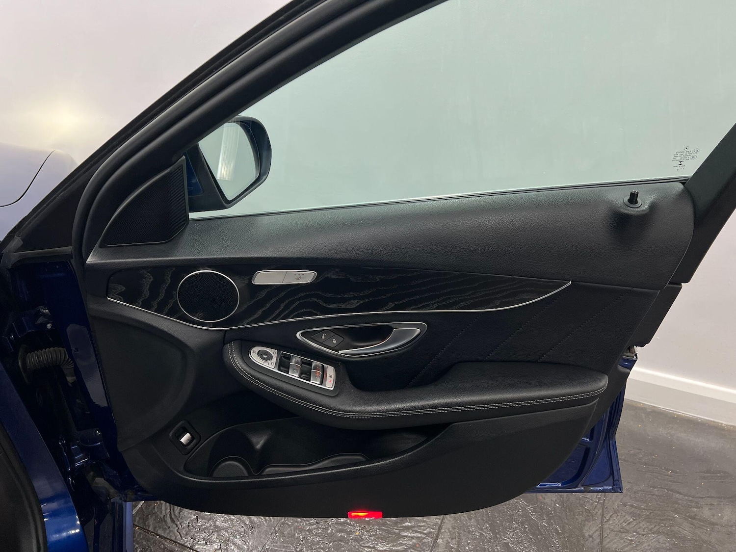 Used Mercedes-Benz C-Class 2018 for sale - 76085482: Photo 27